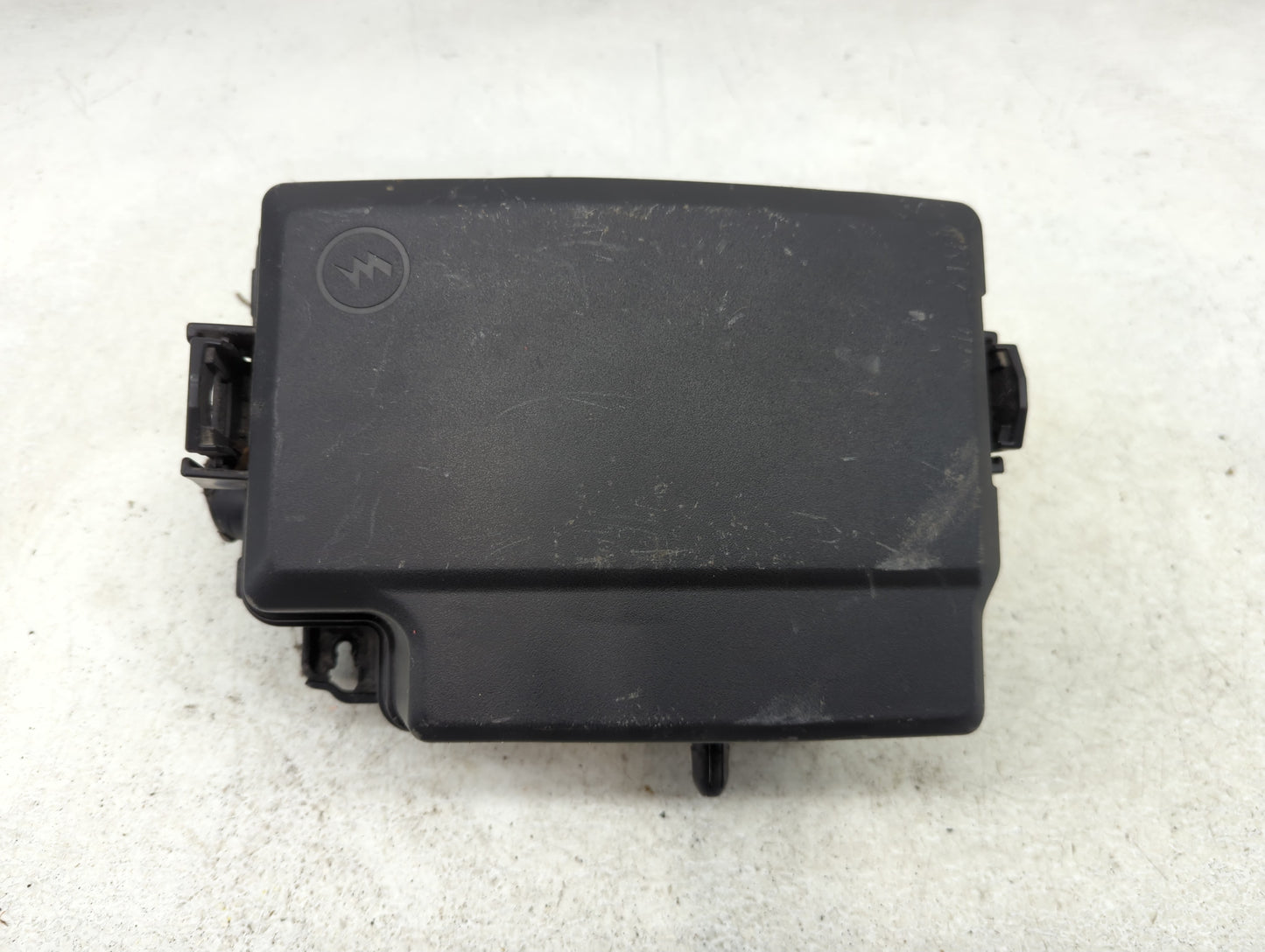 2021-2022 Kia Seltos Fusebox Fuse Box Panel Relay Module P/N:91956-Q5020 Fits Fits 2021 2022 OEM Used Auto Parts - Oemusedau