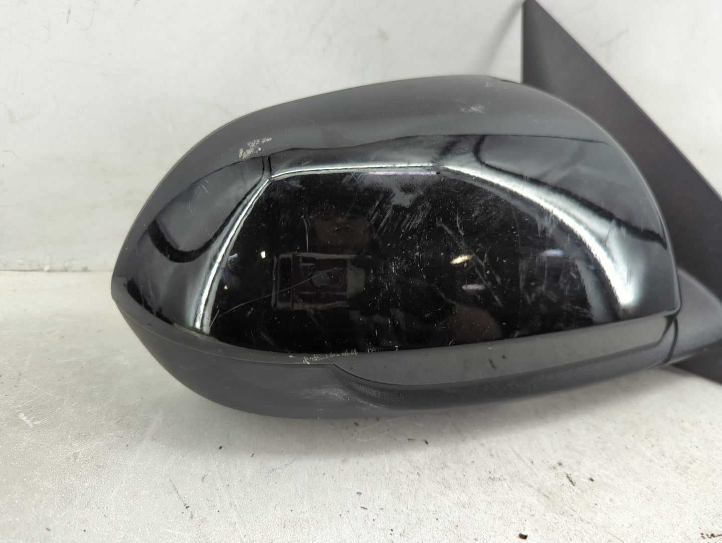 2021-2022 Kia Seltos Passenger Side View Mirror - Right Door Mirror OEM Used - Oemusedautoparts1.com