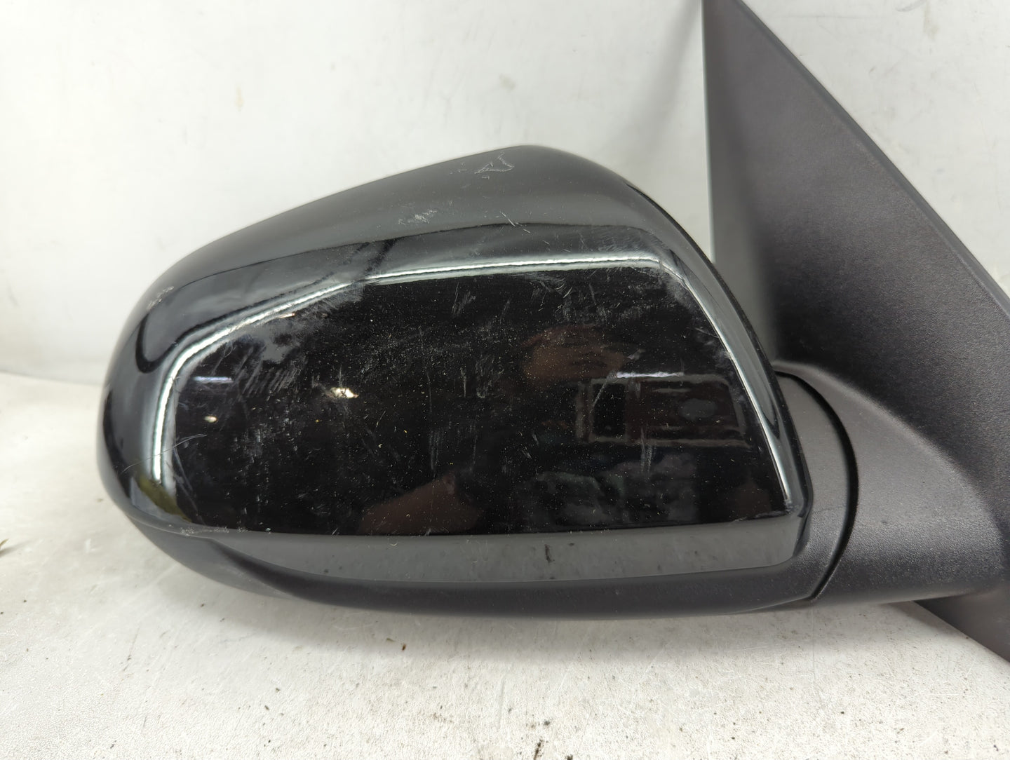 2021-2022 Kia Seltos Passenger Side View Mirror - Right Door Mirror OEM Used - Oemusedautoparts1.com
