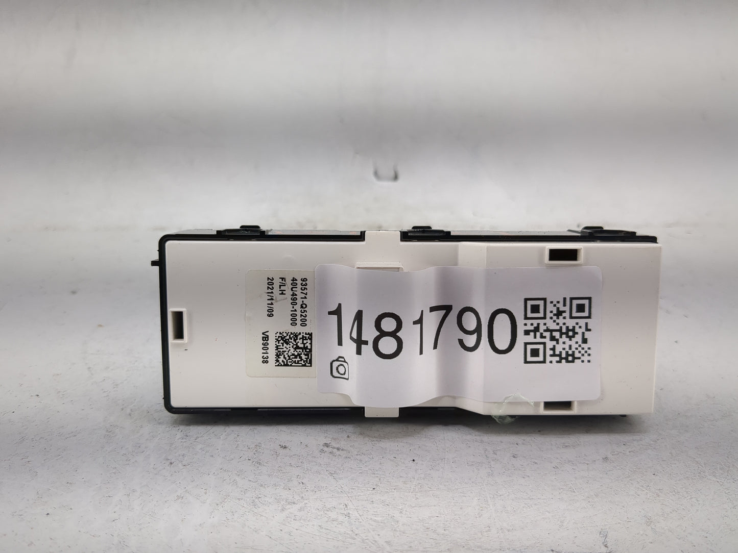 2021-2022 Kia Seltos Master Power Window Switch Replacement Driver Side Left P/N:93571-Q5200 40U490-1000 Fits Fits 2021 2022