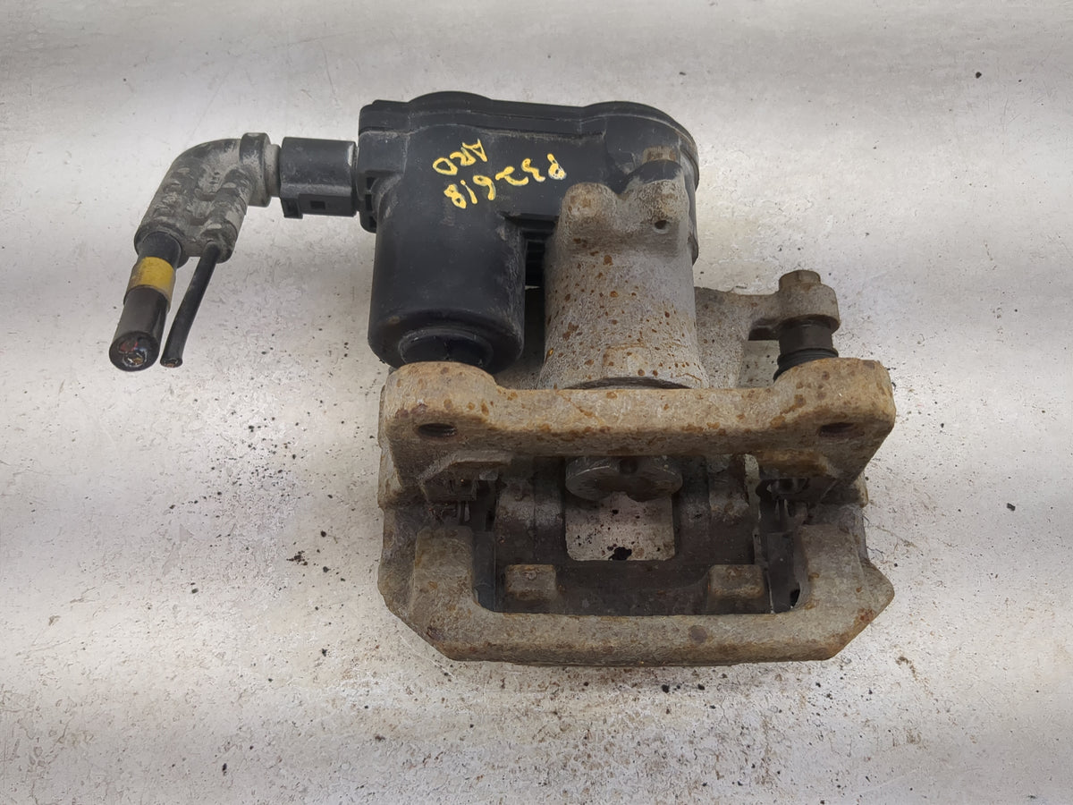 2021-2022 Kia Seltos Rear Passenger Right Brake Caliper - Oemusedautoparts1.com