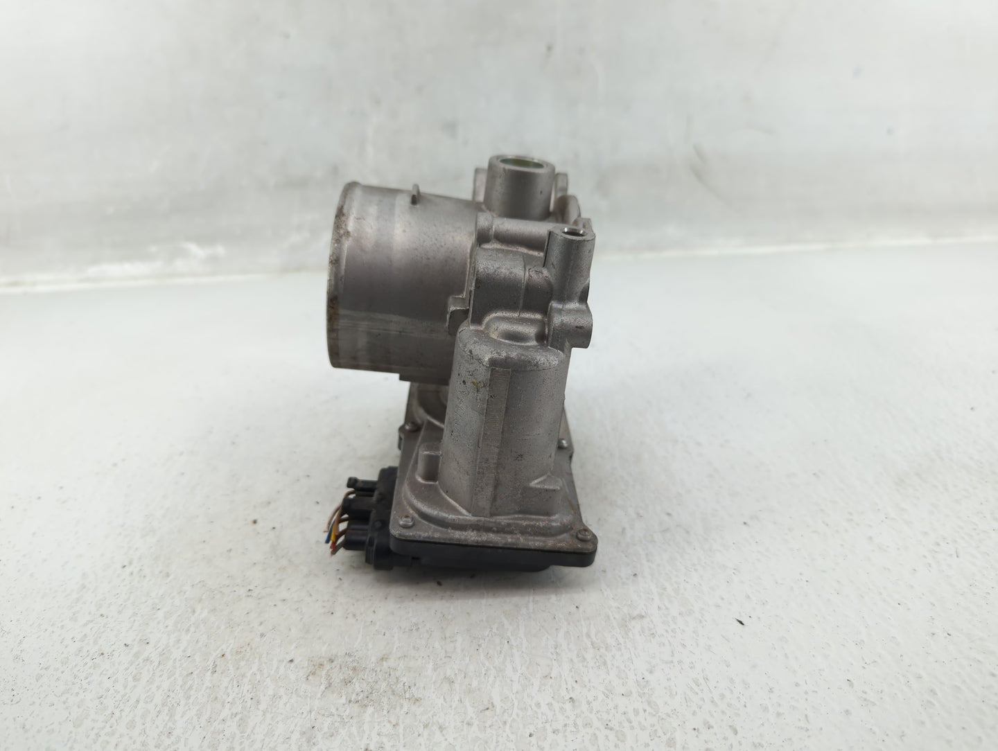 2021-2022 Kia Seltos Throttle Body P/N:35100-2E410 Fits Fits 2020 2021 2022 OEM Used Auto Parts - Oemusedautoparts1.com