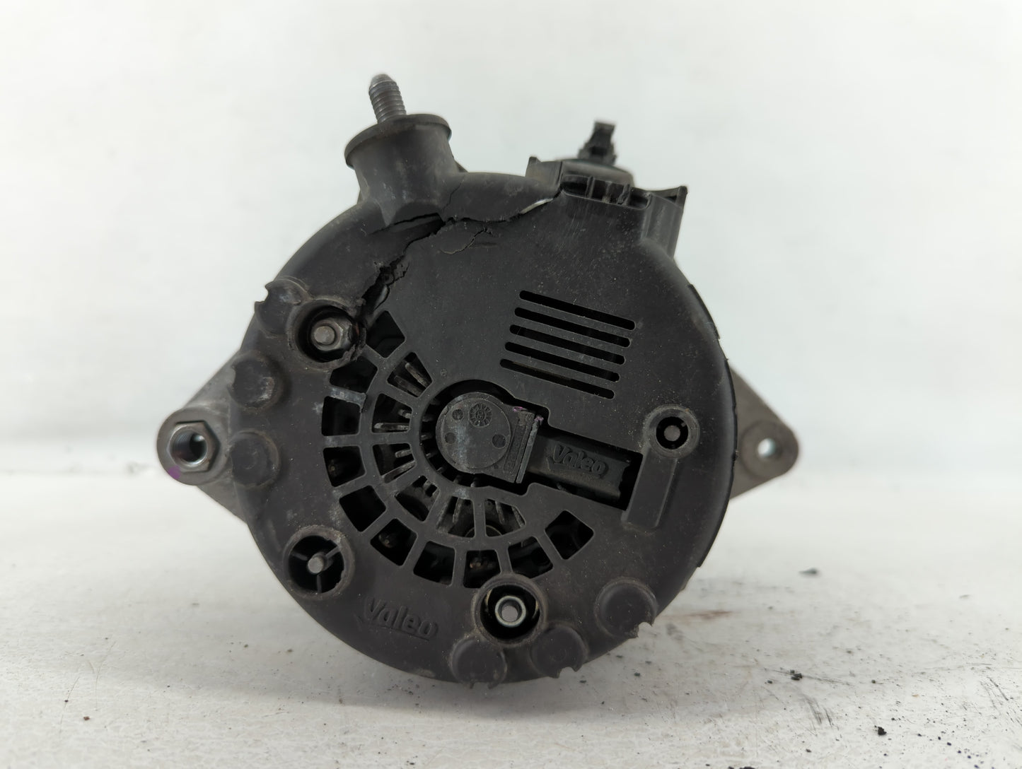 2021-2022 Kia Seltos Alternator Replacement Generator Charging Assembly Engine OEM P/N:37300-2B970 Fits Fits 2021 2022 OEM U