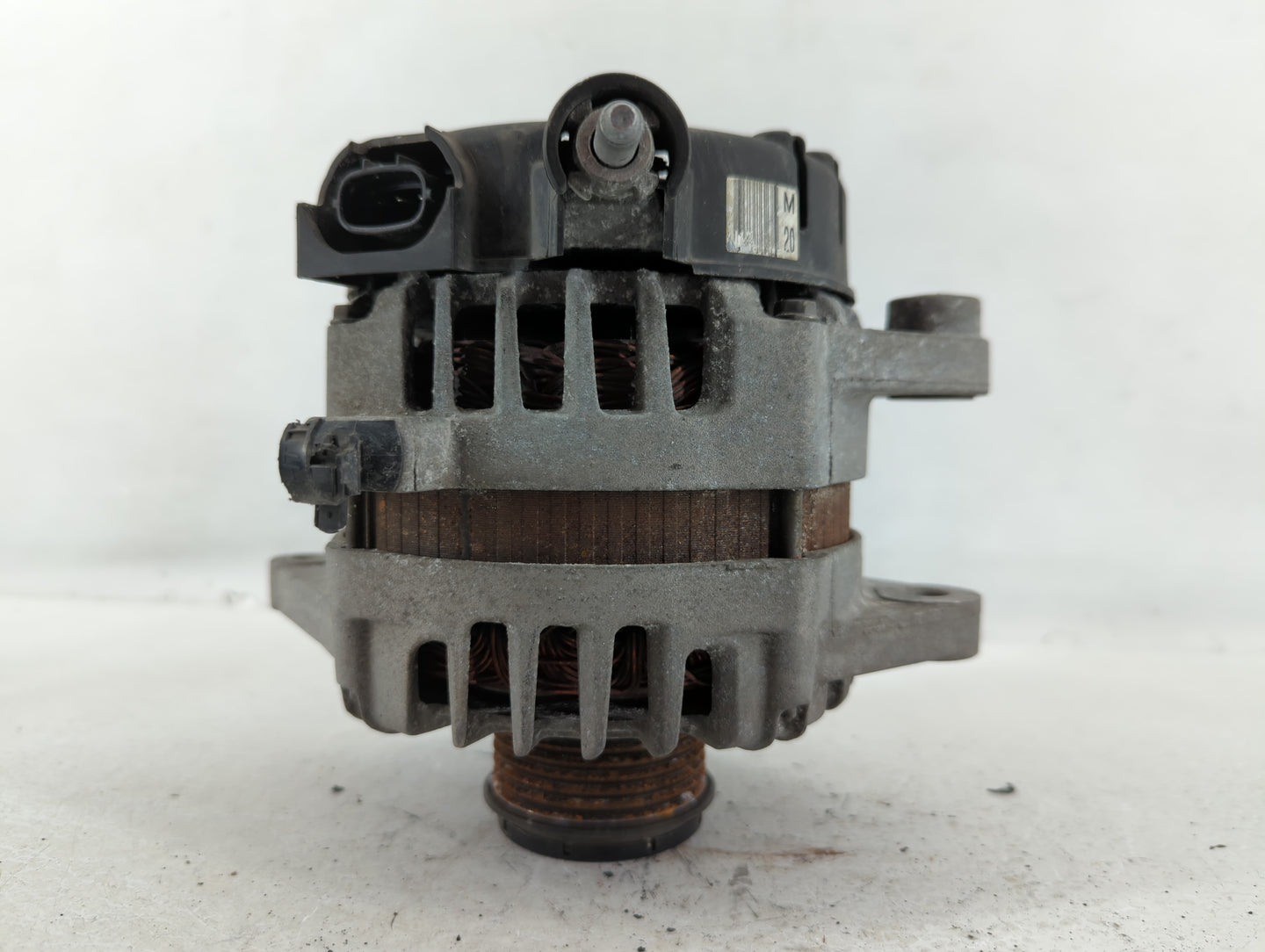 2021-2022 Kia Seltos Alternator Replacement Generator Charging Assembly Engine OEM P/N:37300-2B970 Fits Fits 2021 2022 OEM U