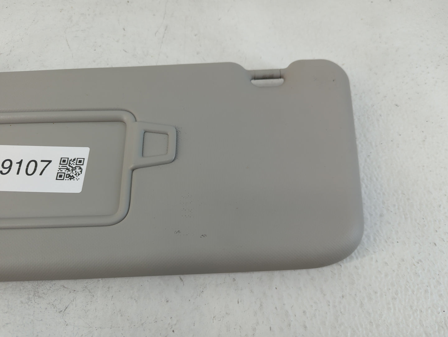 2021-2022 Kia Seltos Sun Visor Shade Replacement Driver Left Mirror Fits Fits 2021 2022 OEM Used Auto Parts - Oemusedautopar