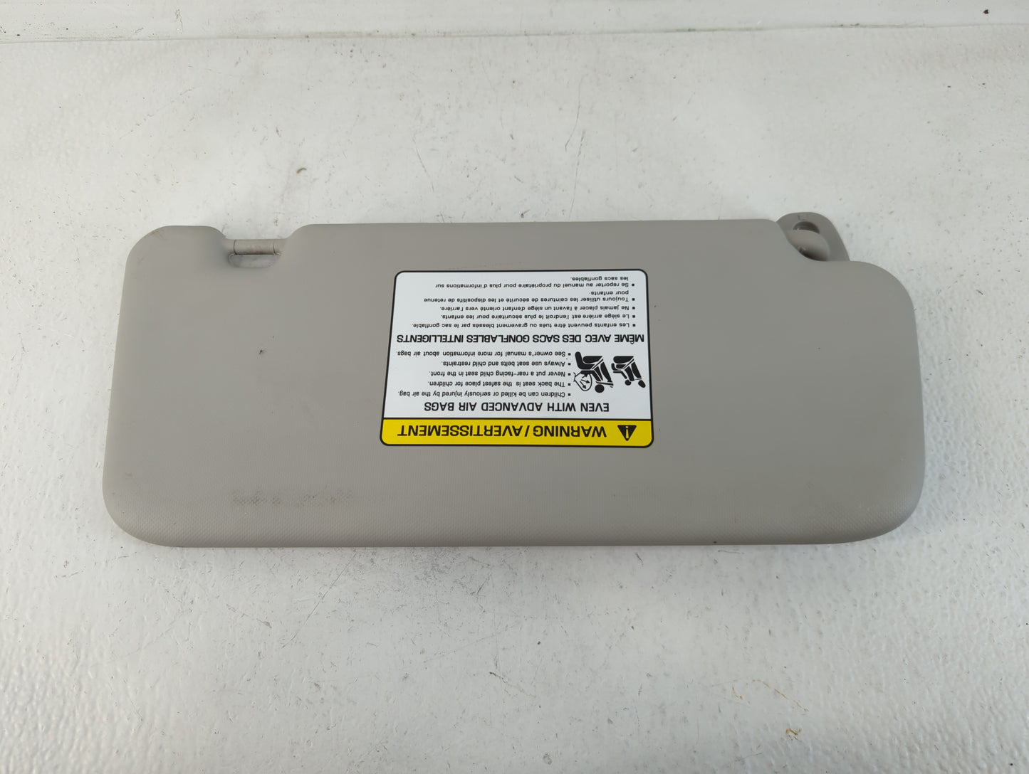 2021-2022 Kia Seltos Sun Visor Shade Replacement Driver Left Mirror Fits Fits 2021 2022 OEM Used Auto Parts - Oemusedautopar