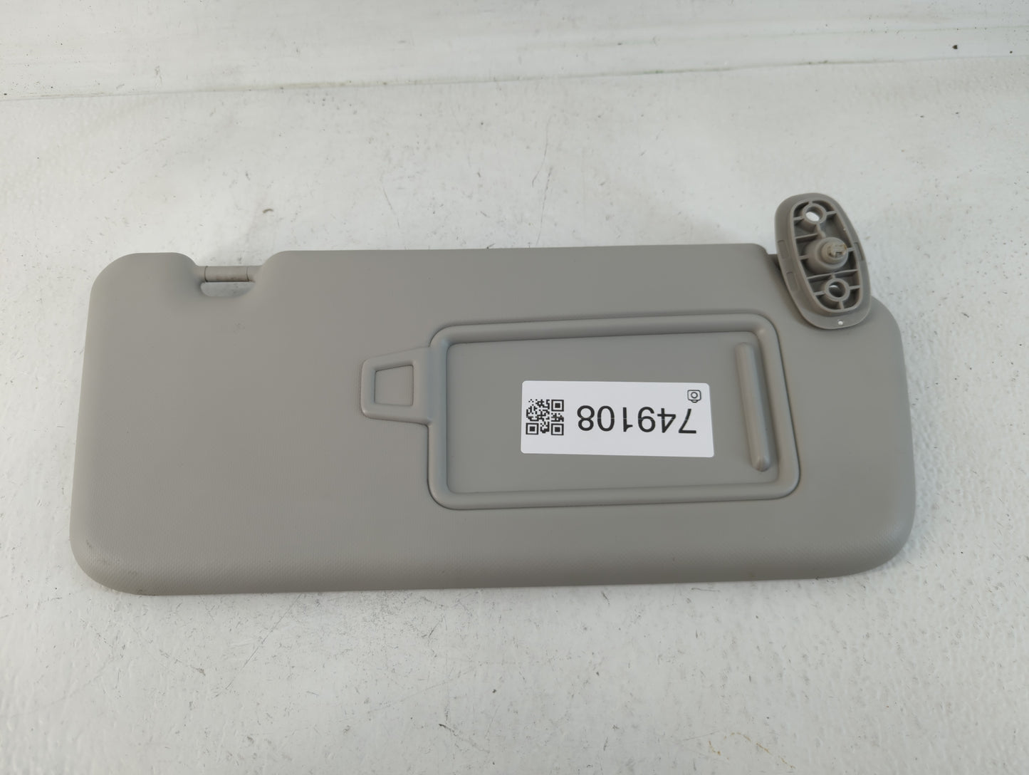 2021-2022 Kia Seltos Sun Visor Shade Replacement Passenger Right Mirror Fits Fits 2021 2022 OEM Used Auto Parts - Oemusedaut