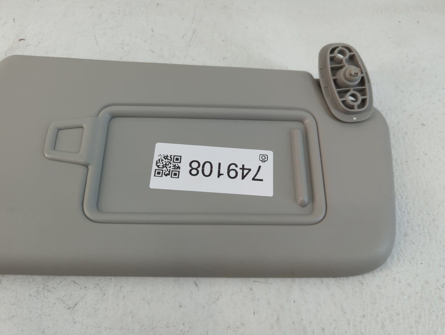 2021-2022 Kia Seltos Sun Visor Shade Replacement Passenger Right Mirror Fits Fits 2021 2022 OEM Used Auto Parts - Oemusedaut