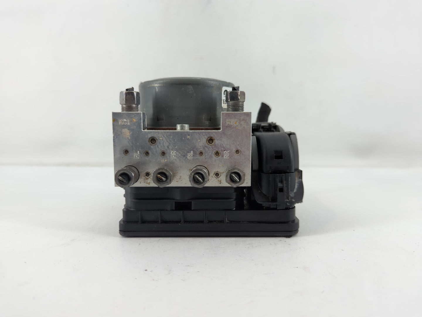 2021-2022 Kia Seltos ABS Pump Control Module Replacement P/N:P68548901AB 58920-Q5100 Fits Fits 2021 2022 OEM Used Auto Parts