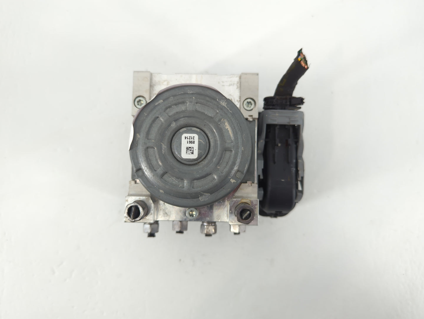 2021-2022 Kia Seltos ABS Pump Control Module Replacement P/N:P68548901AB 58920-Q5100 Fits Fits 2021 2022 OEM Used Auto Parts