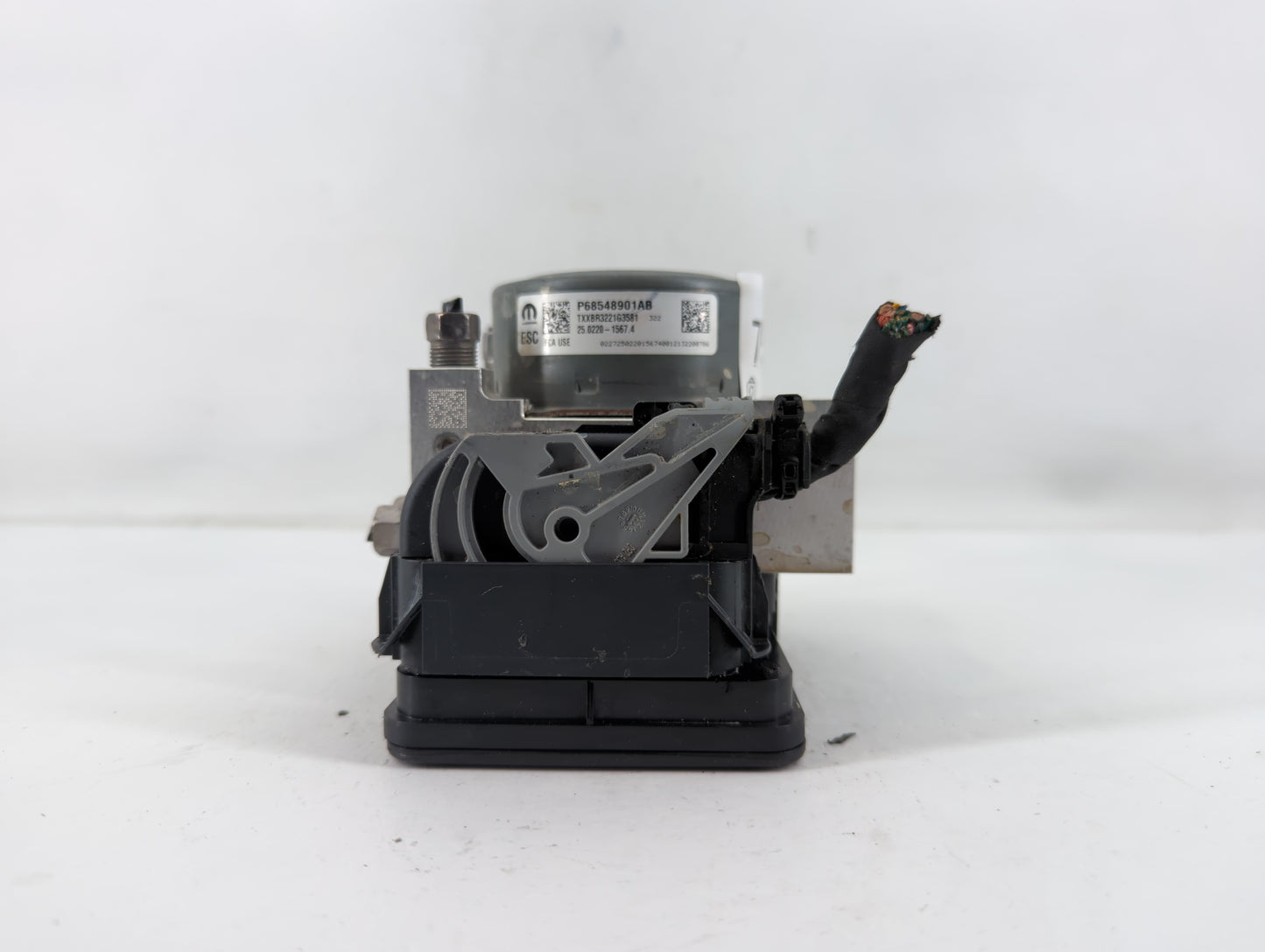 2021-2022 Kia Seltos ABS Pump Control Module Replacement P/N:P68548901AB 58920-Q5100 Fits Fits 2021 2022 OEM Used Auto Parts