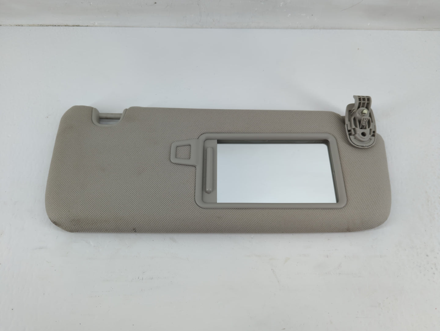 2021 Kia Sorento Sun Visor Shade Replacement Passenger Right Mirror Fits OEM Used Auto Parts - Oemusedautoparts1.com