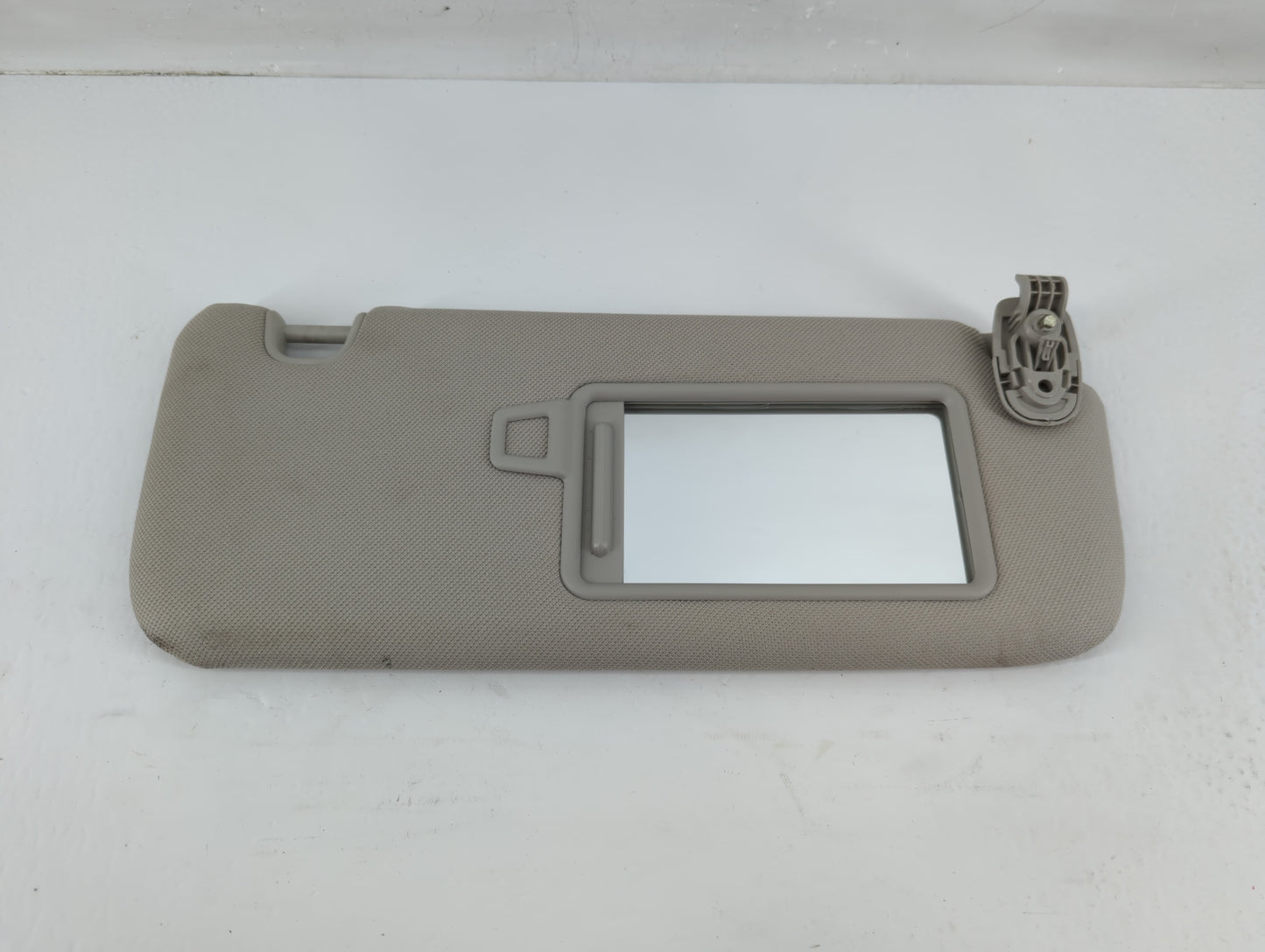 2021 Kia Sorento Sun Visor Shade Replacement Passenger Right Mirror Fits OEM Used Auto Parts - Oemusedautoparts1.com