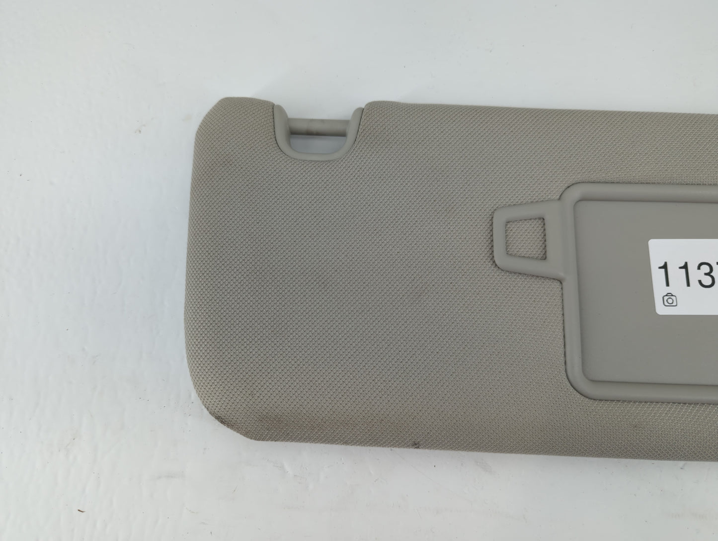 2021 Kia Sorento Sun Visor Shade Replacement Passenger Right Mirror Fits OEM Used Auto Parts - Oemusedautoparts1.com