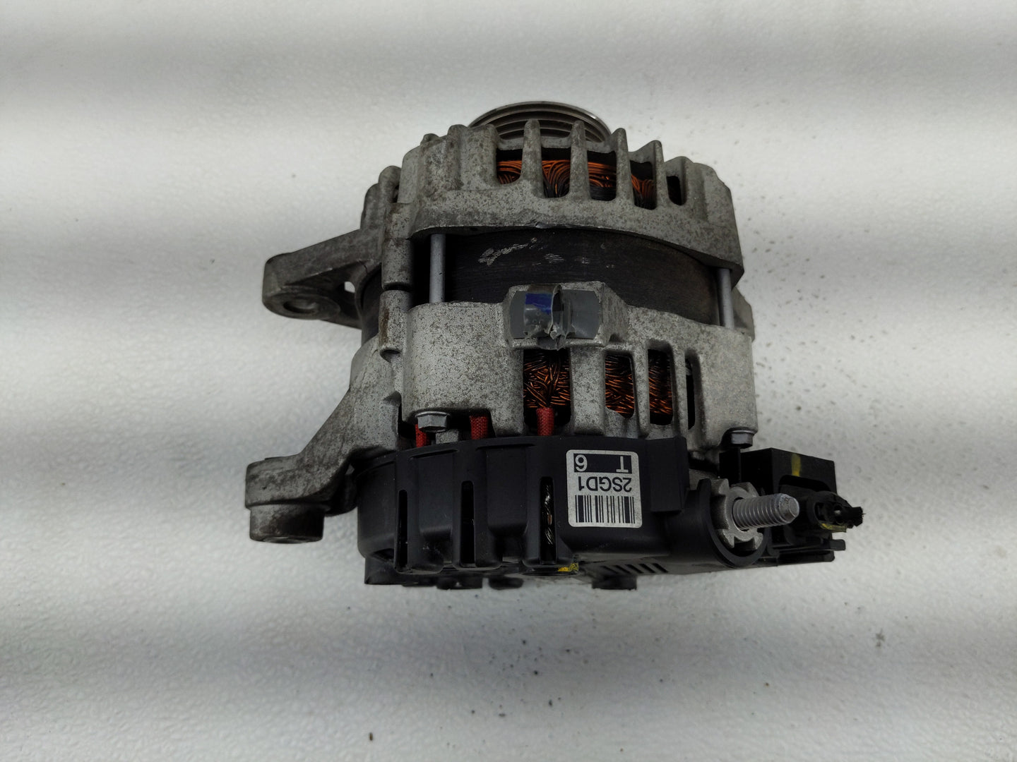 2021 Kia Sorento Alternator Replacement Generator Charging Assembly Engine OEM P/N:37300-2SGD1 Fits Fits 2020 2022 2023 OEM 