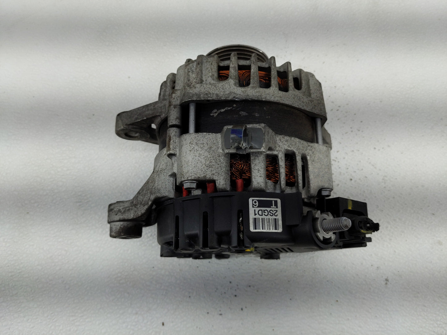 2021 Kia Sorento Alternator Replacement Generator Charging Assembly Engine OEM P/N:37300-2SGD1 Fits Fits 2020 2022 2023 OEM 