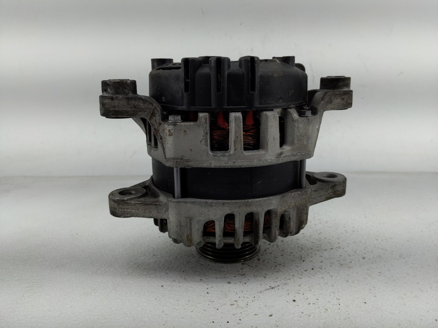 2021 Kia Sorento Alternator Replacement Generator Charging Assembly Engine OEM P/N:37300-2SGD1 Fits Fits 2020 2022 2023 OEM 