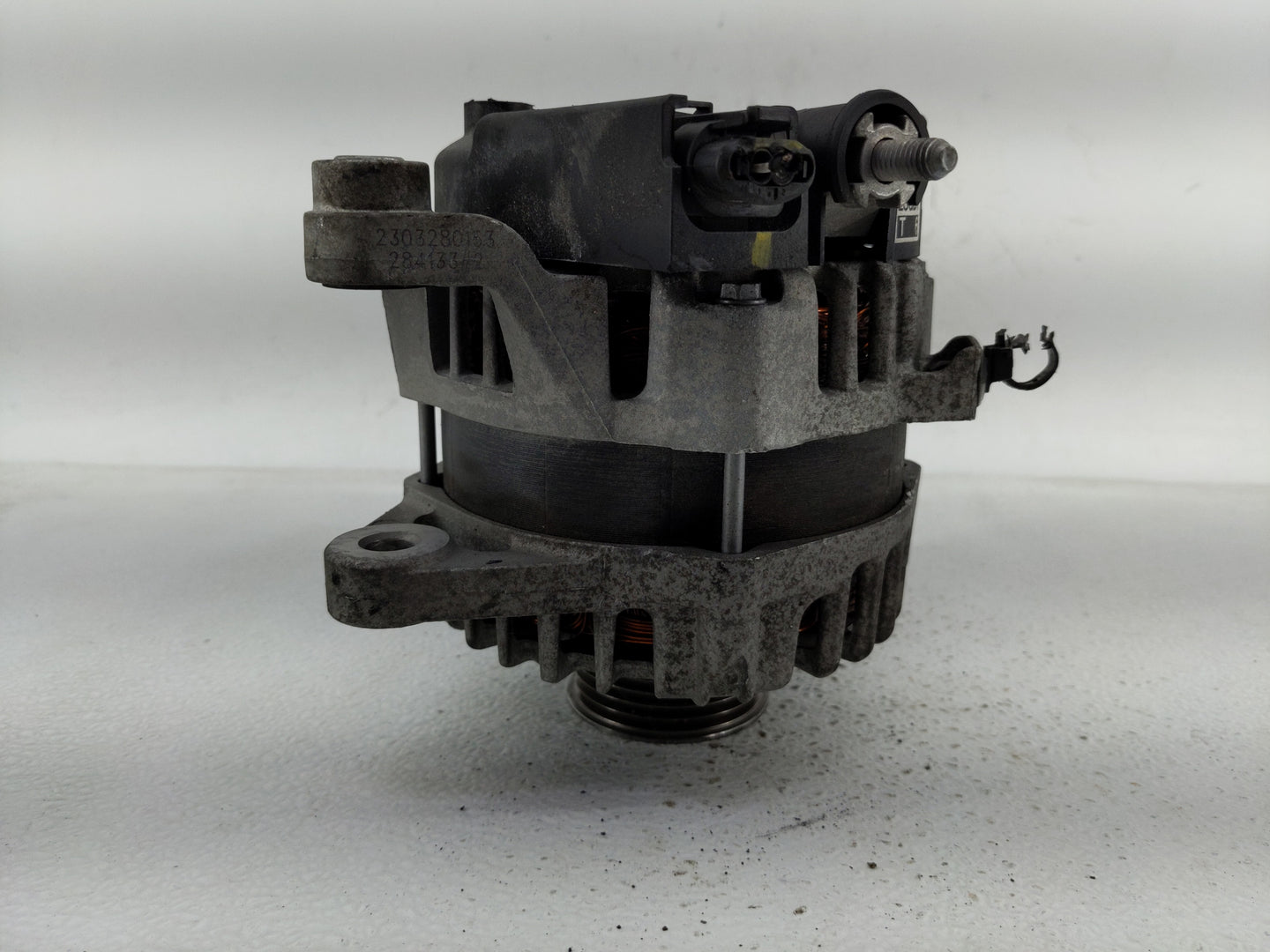 2021 Kia Sorento Alternator Replacement Generator Charging Assembly Engine OEM P/N:37300-2SGD1 Fits Fits 2020 2022 2023 OEM 