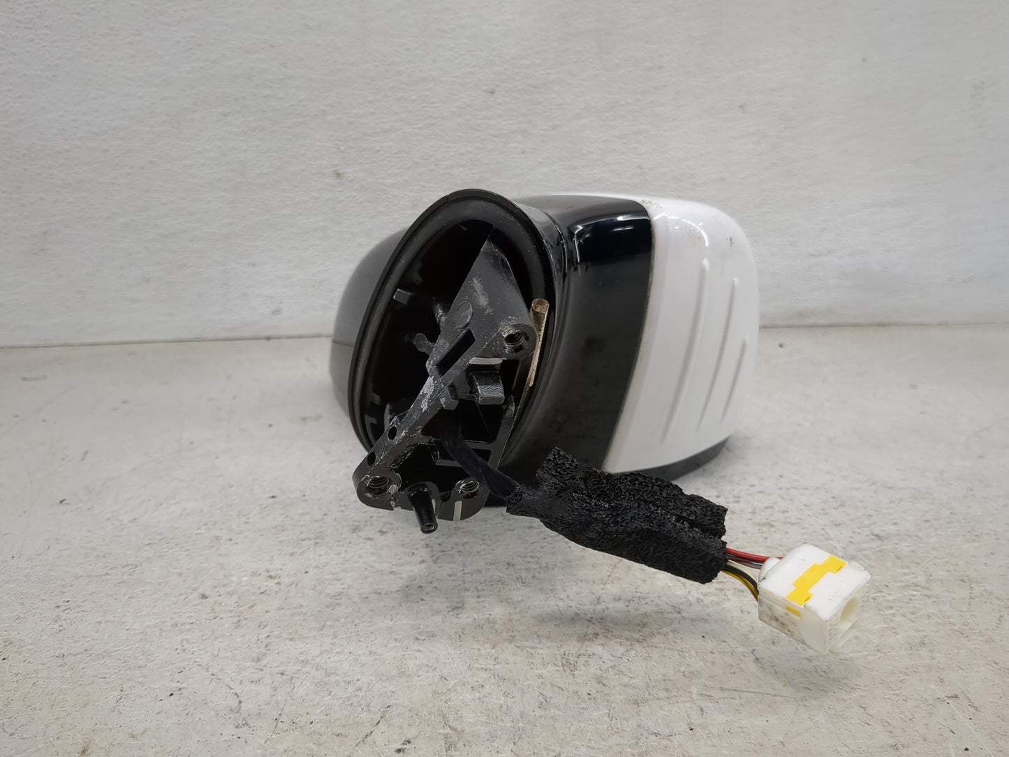 2021 Kia Sorento Passenger Side View Mirror - Right Door Mirror OEM Used - Oemusedautoparts1.com