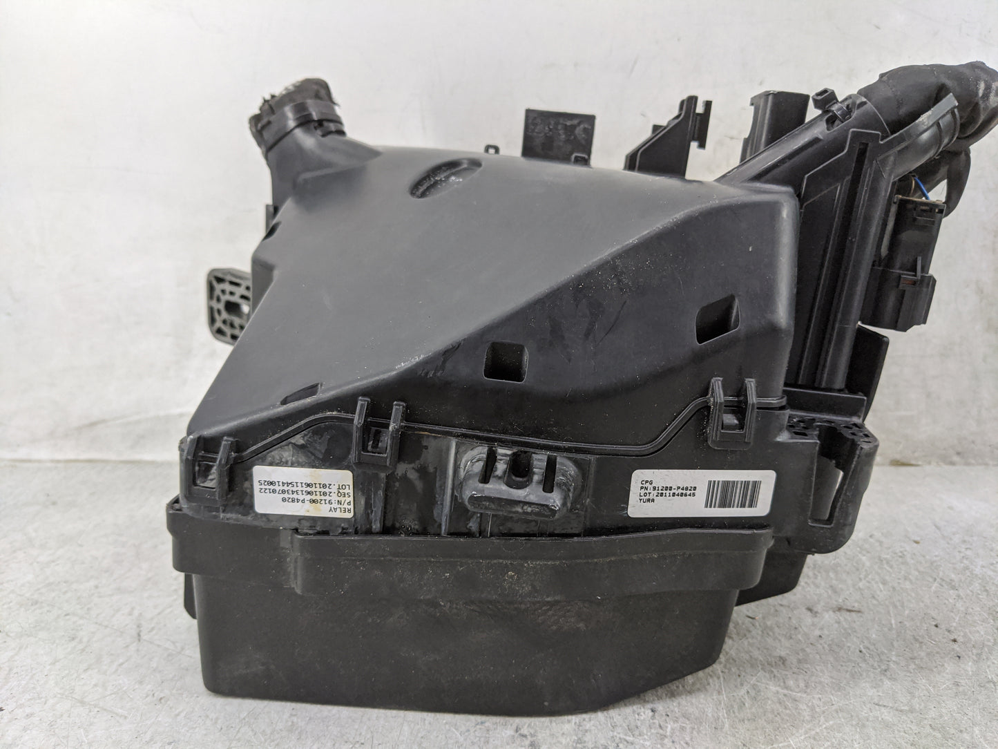 2021 Kia Sorento Fusebox Fuse Box Panel Relay Module P/N:91200-P4820 Fits OEM Used Auto Parts - Oemusedautoparts1.com