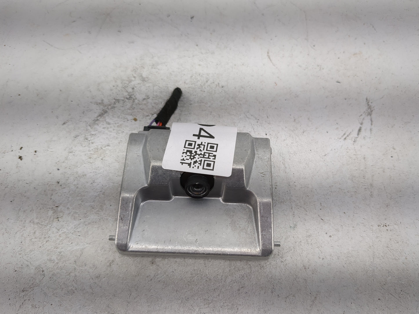 2021-2021 Kia Sorento Back Up Sensor Backup Camera - Oemusedautoparts1.com