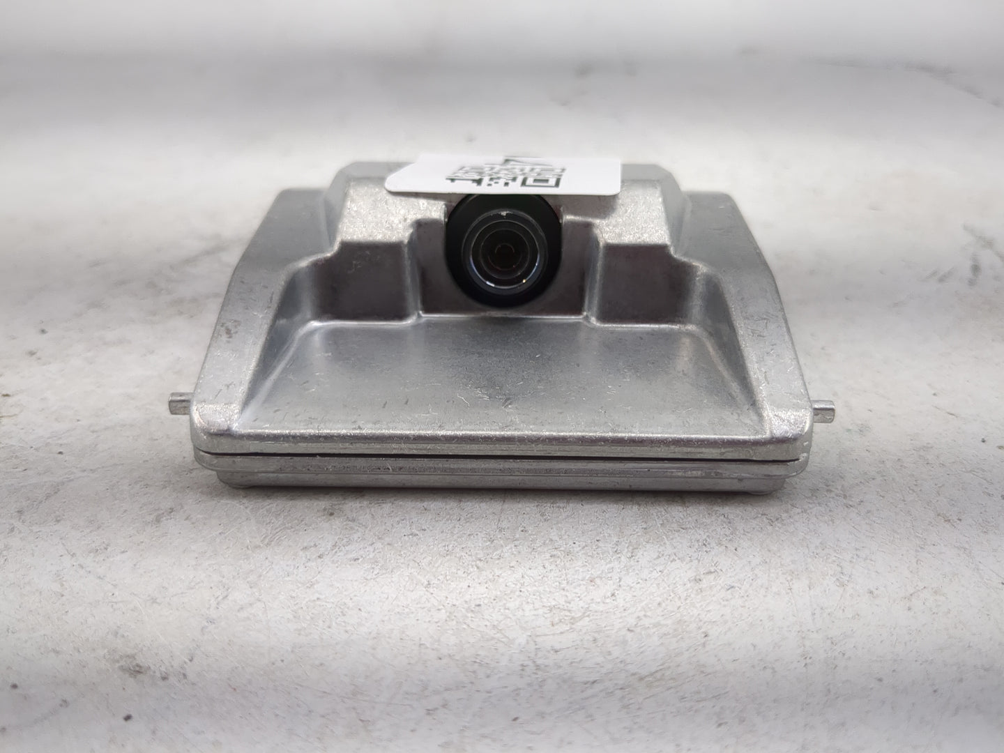 2021-2021 Kia Sorento Back Up Sensor Backup Camera - Oemusedautoparts1.com