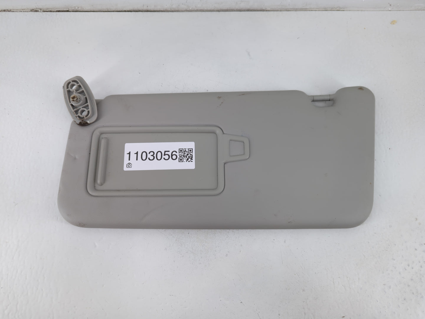 2020-2021 Kia Soul Sun Visor Shade Replacement Passenger Right Mirror Fits Fits 2020 2021 OEM Used Auto Parts - Oemusedautop