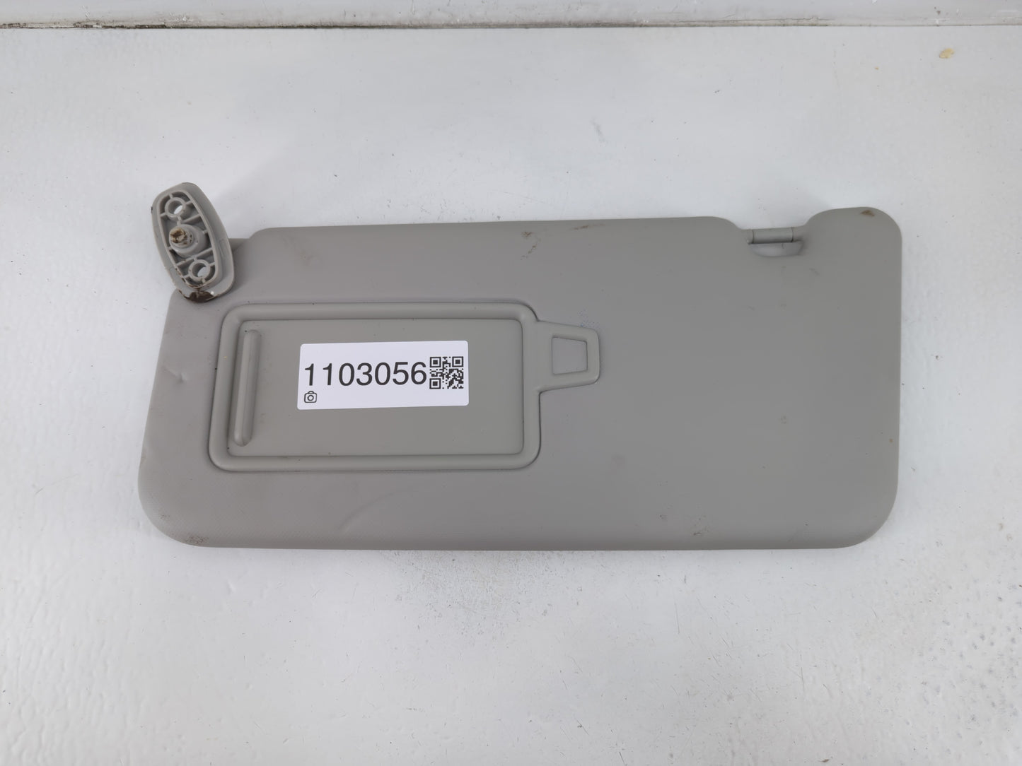 2020-2021 Kia Soul Sun Visor Shade Replacement Passenger Right Mirror Fits Fits 2020 2021 OEM Used Auto Parts - Oemusedautop
