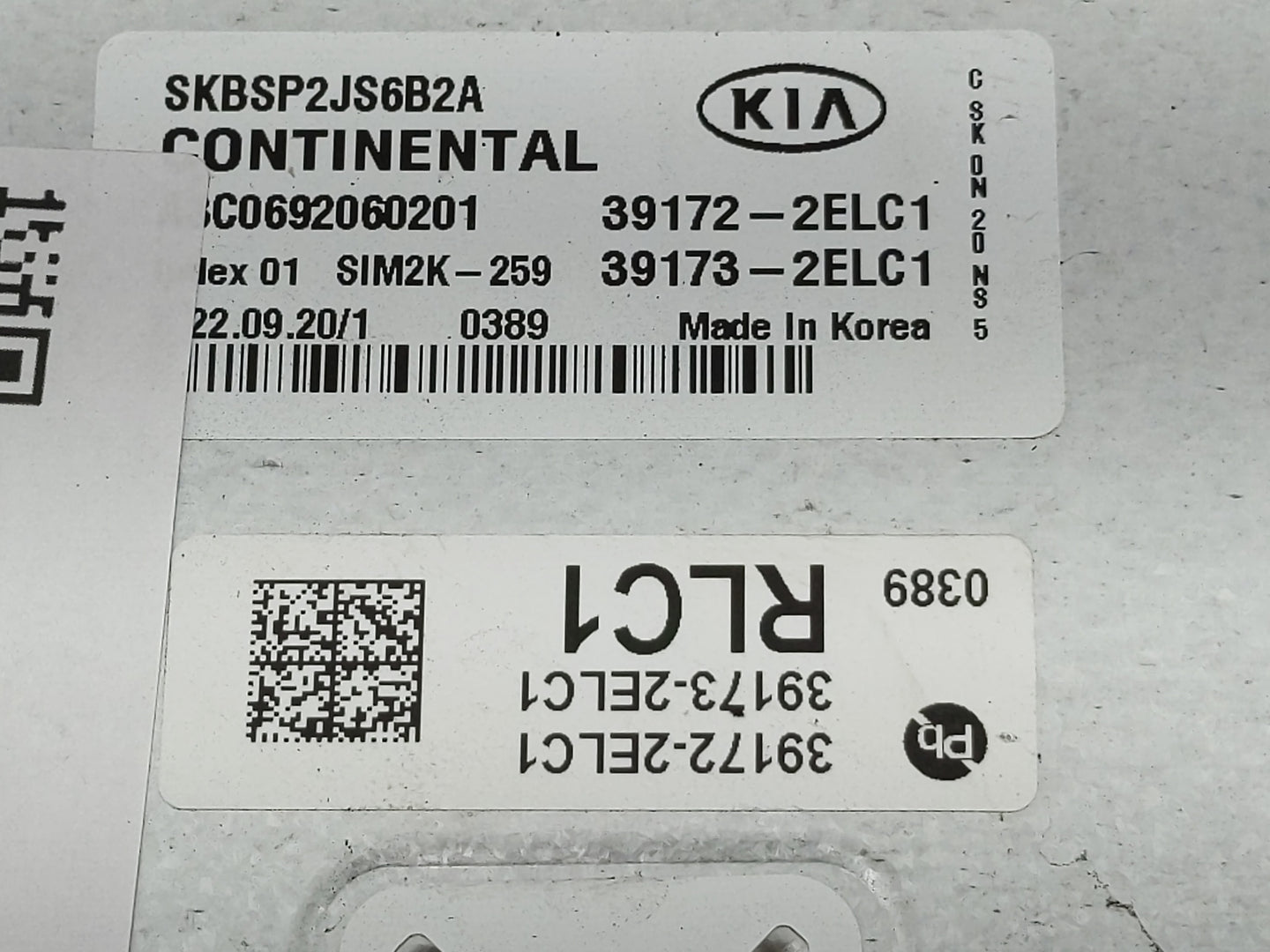 2020-2021 Kia Soul PCM Engine Control Computer ECU ECM PCU OEM P/N:39173-2ELC1 39172-2ELC1 Fits Fits 2020 2021 OEM Used Auto