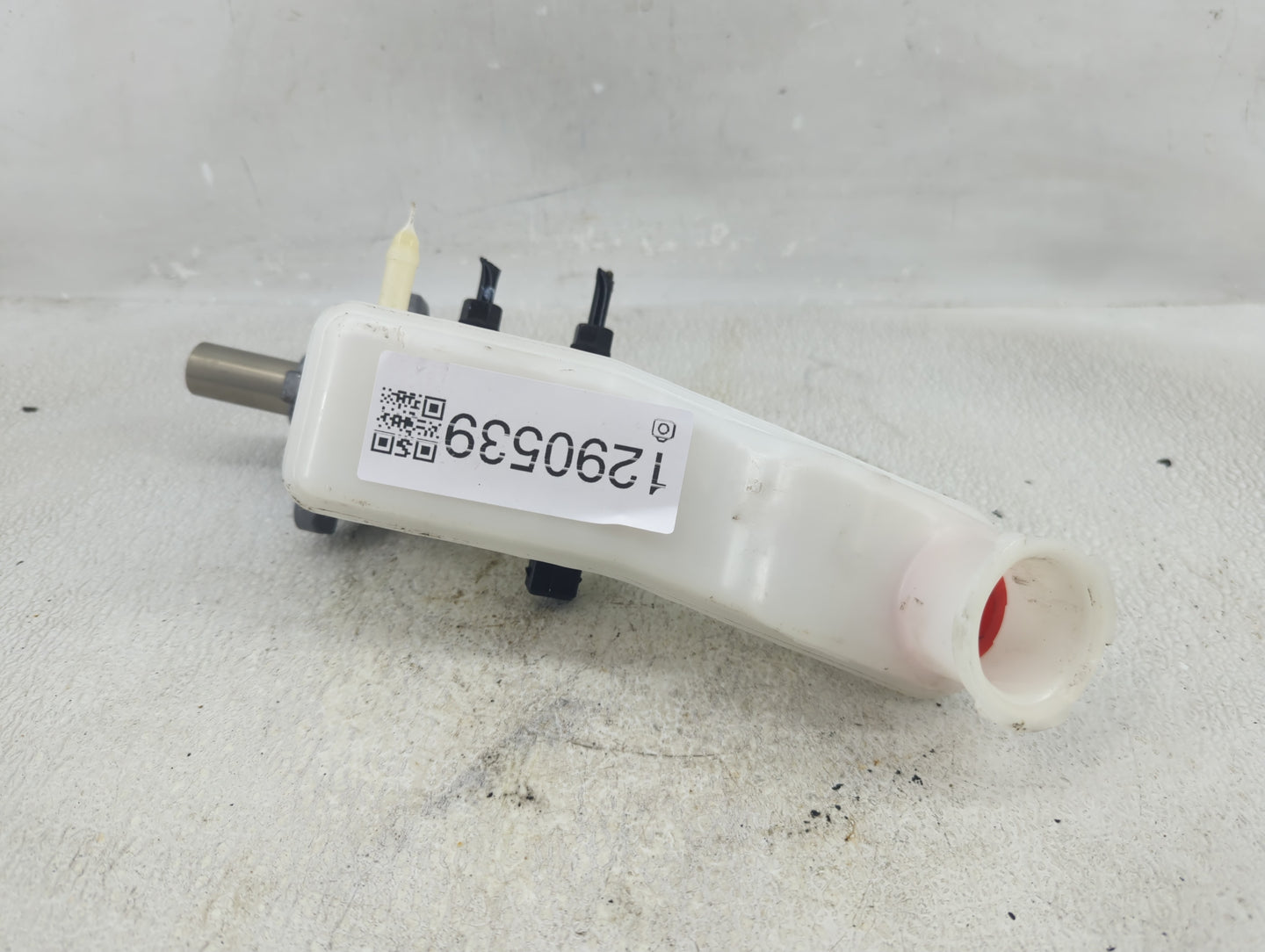 2020-2021 Kia Soul Brake Master Cylinder 1290539 - Oemusedautoparts1.com