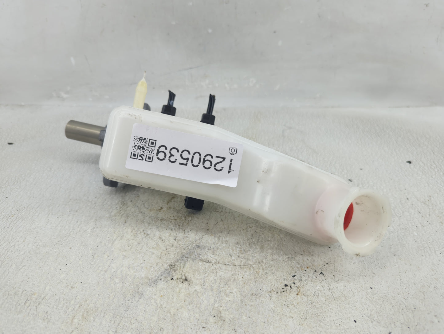 2020-2021 Kia Soul Brake Master Cylinder 1290539 - Oemusedautoparts1.com