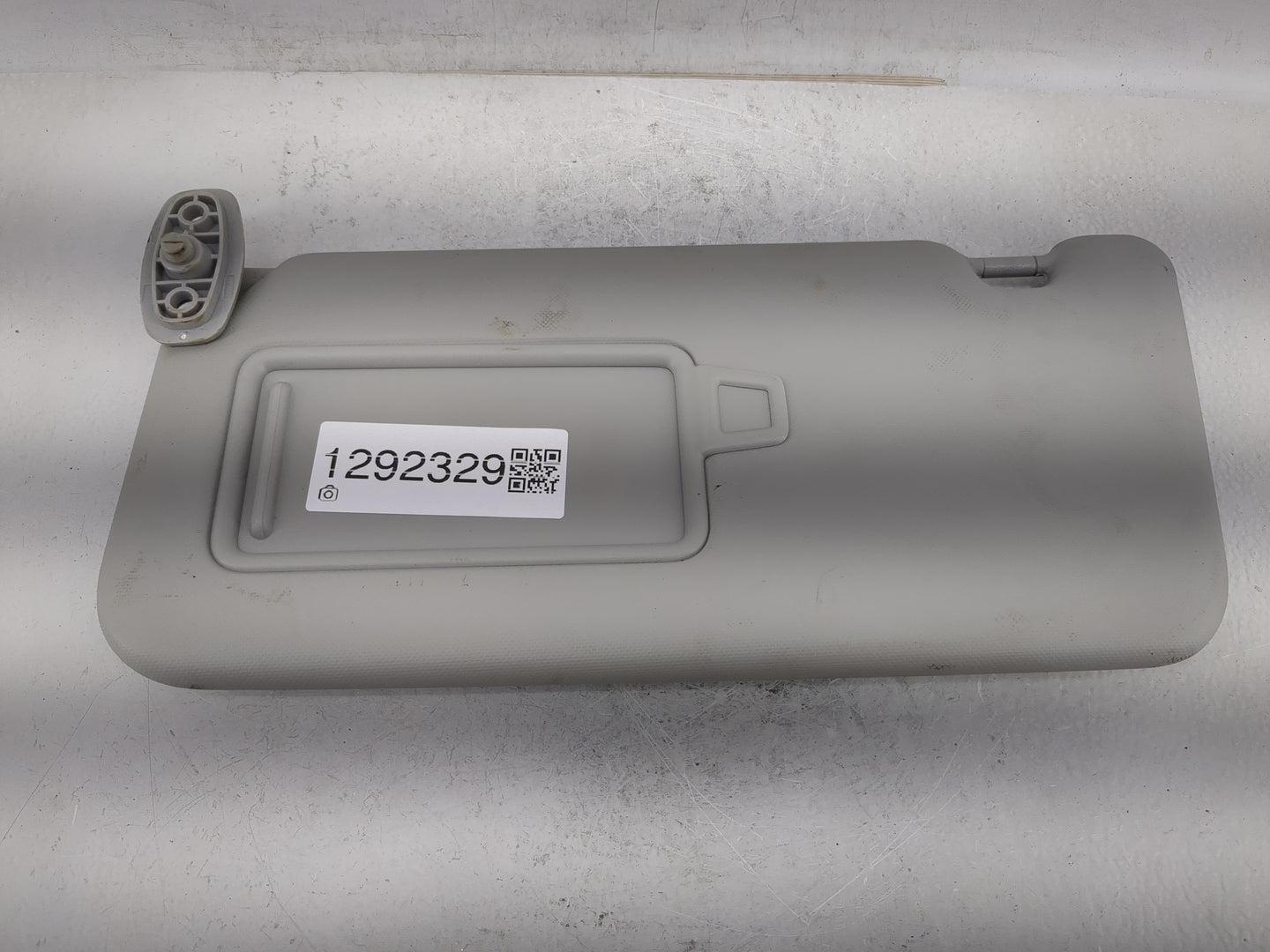 2020-2021 Kia Soul Sun Visor Shade Replacement Passenger Right Mirror Fits Fits 2020 2021 OEM Used Auto Parts - Oemusedautop