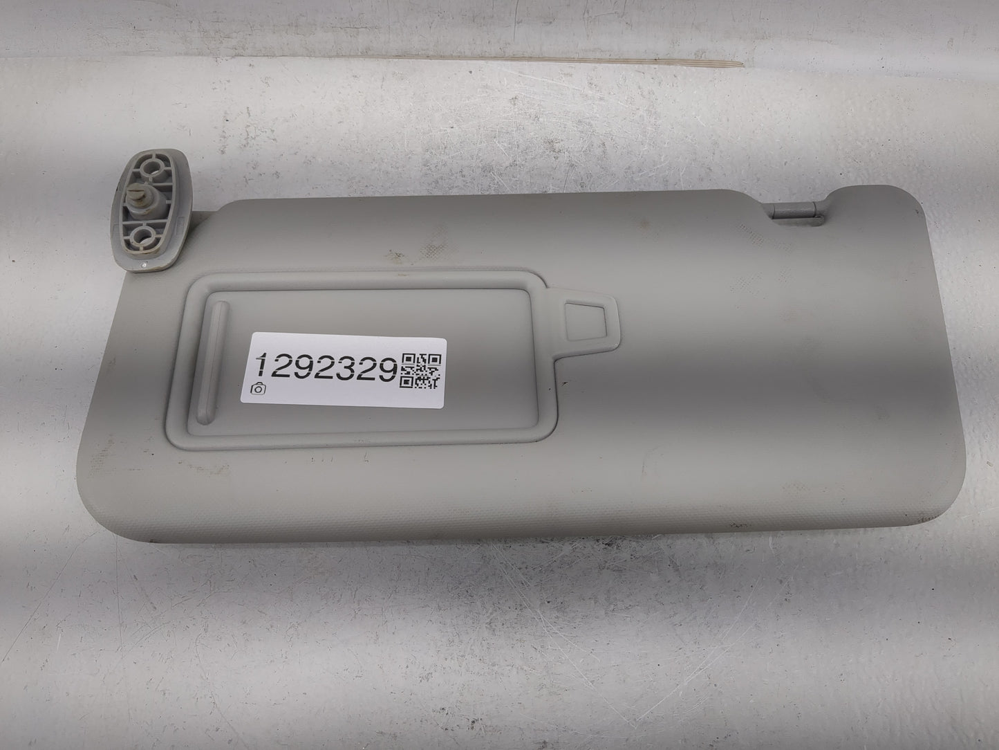 2020-2021 Kia Soul Sun Visor Shade Replacement Passenger Right Mirror Fits Fits 2020 2021 OEM Used Auto Parts - Oemusedautop