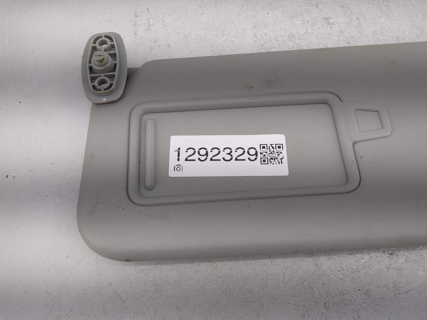 2020-2021 Kia Soul Sun Visor Shade Replacement Passenger Right Mirror Fits Fits 2020 2021 OEM Used Auto Parts - Oemusedautop