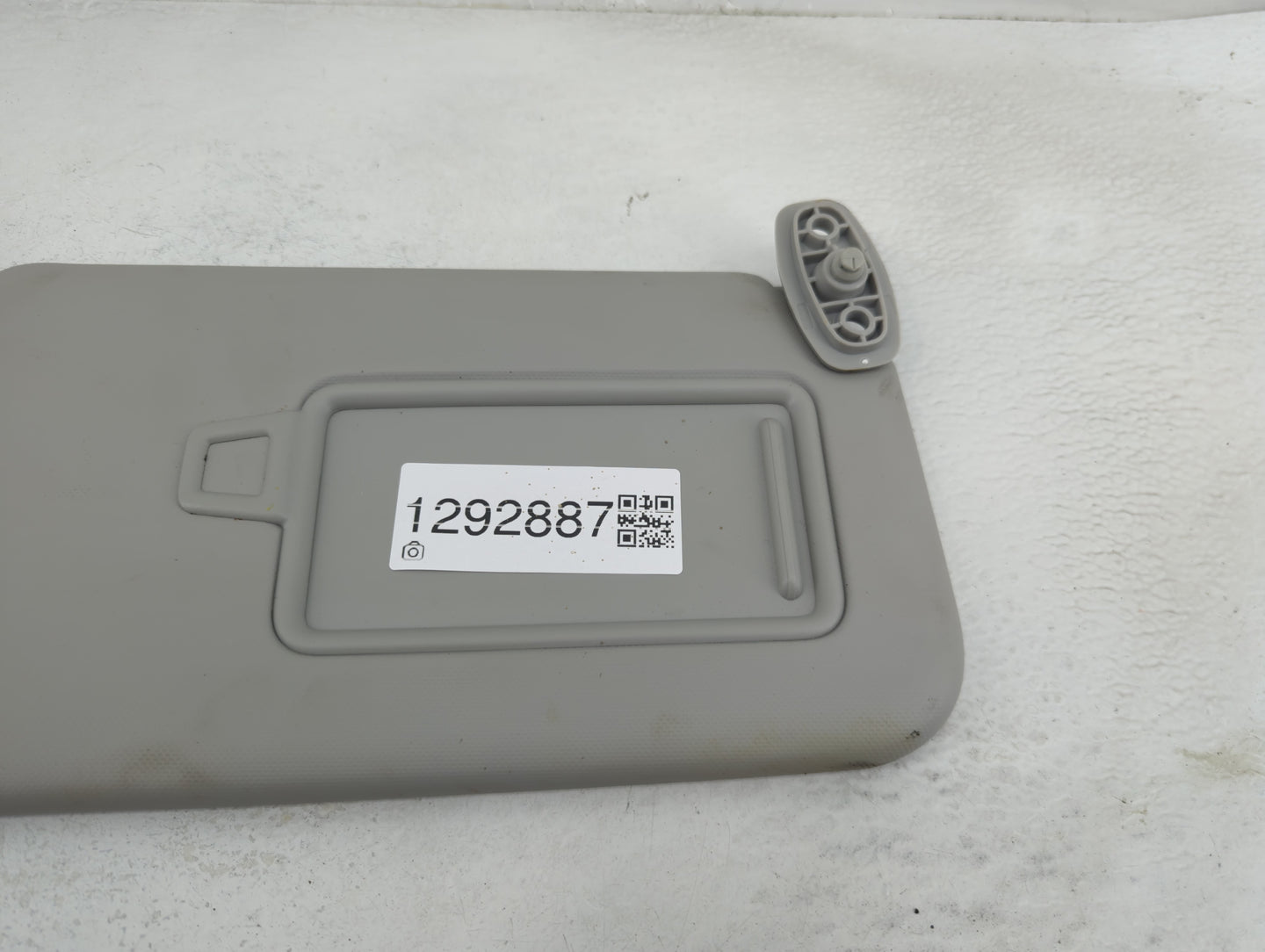 2020-2021 Kia Soul Sun Visor Shade Replacement Passenger Right Mirror Fits Fits 2020 2021 OEM Used Auto Parts - Oemusedautop
