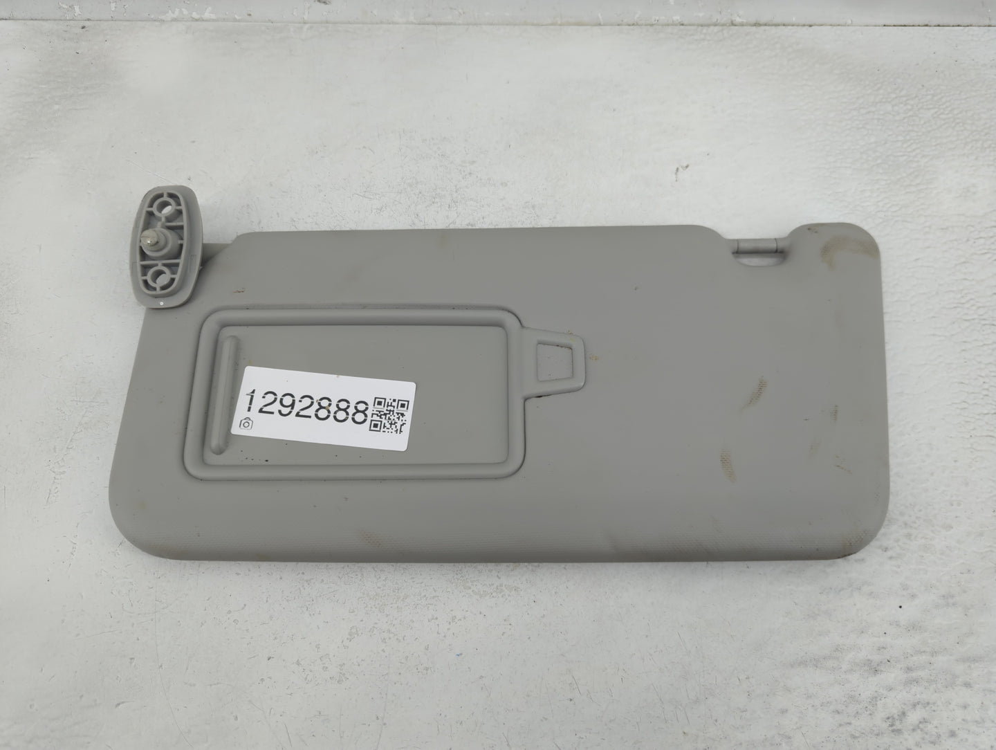 2020-2021 Kia Soul Sun Visor Shade Replacement Driver Left Mirror Fits Fits 2020 2021 OEM Used Auto Parts - Oemusedautoparts