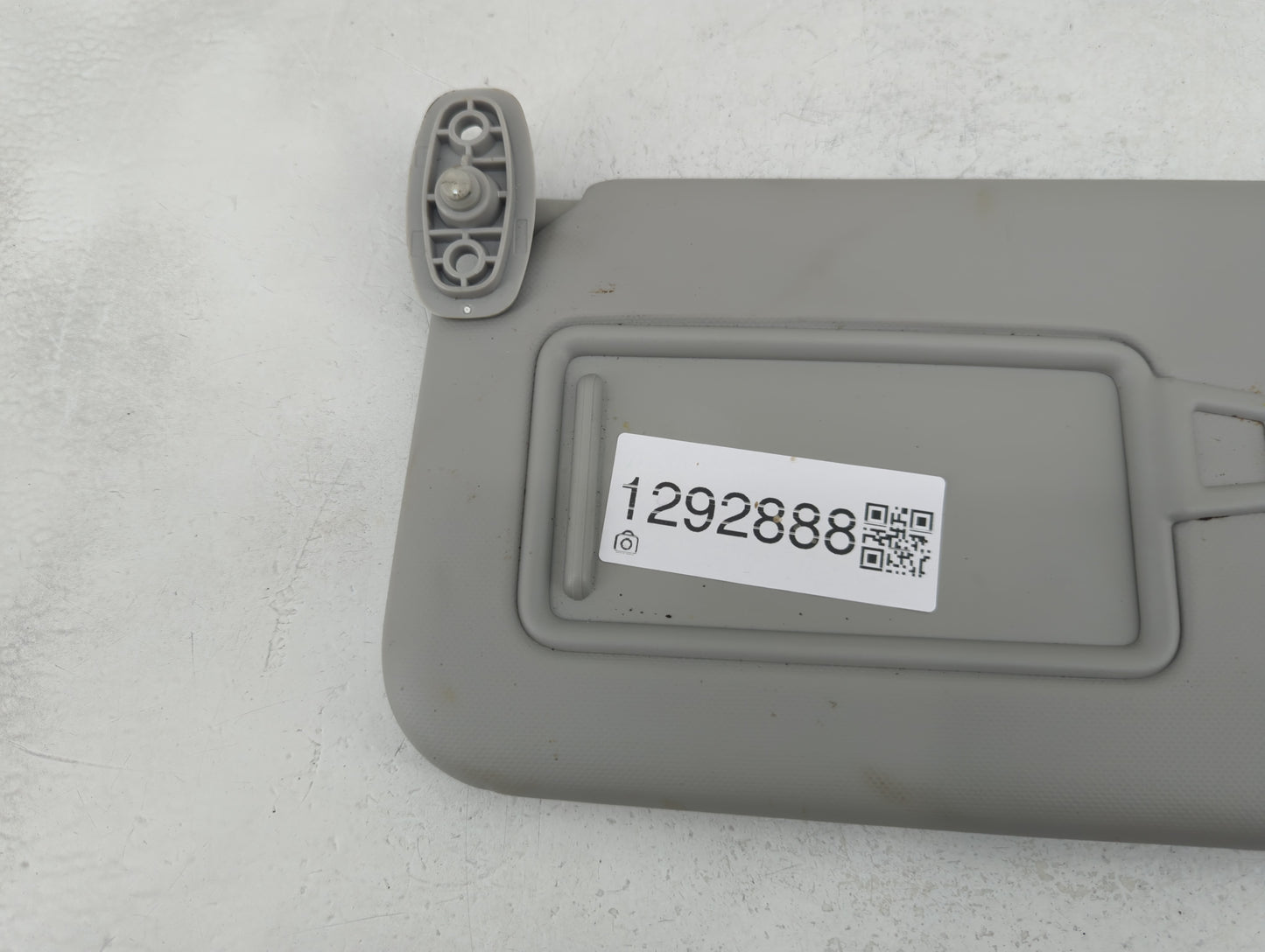 2020-2021 Kia Soul Sun Visor Shade Replacement Driver Left Mirror Fits Fits 2020 2021 OEM Used Auto Parts - Oemusedautoparts