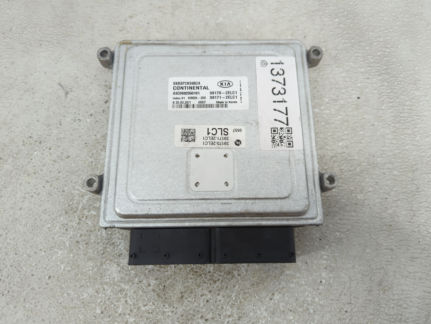 2020-2021 Kia Soul PCM Engine Control Computer ECU ECM PCU OEM P/N:39171-2ELC1 39170-2ELC1 Fits Fits 2020 2021 OEM Used Auto