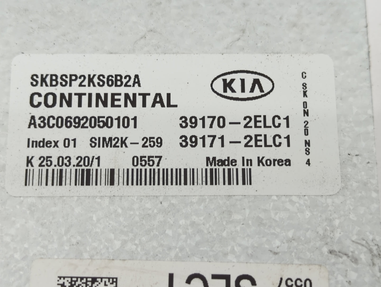 2020-2021 Kia Soul PCM Engine Control Computer ECU ECM PCU OEM P/N:39171-2ELC1 39170-2ELC1 Fits Fits 2020 2021 OEM Used Auto