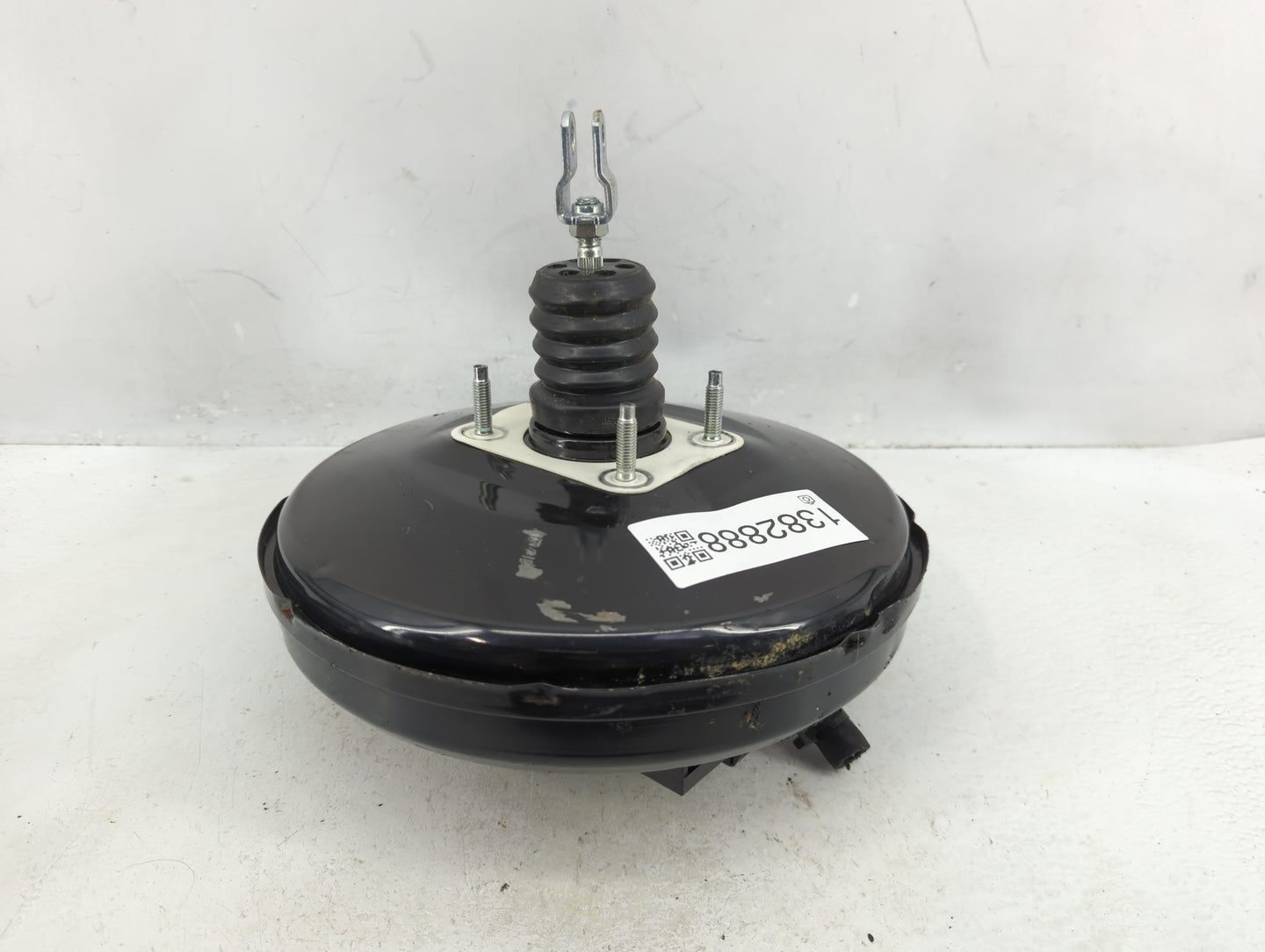 2020-2021 Kia Soul Power Brake Booster Oem 1382888 - Oemusedautoparts1.com