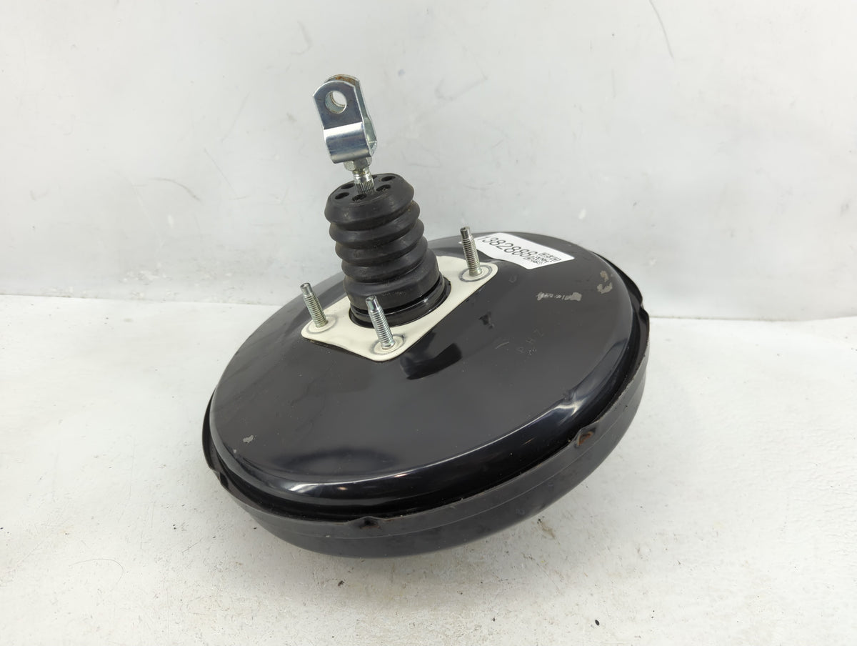 2020-2021 Kia Soul Power Brake Booster Oem 1382888 - Oemusedautoparts1.com