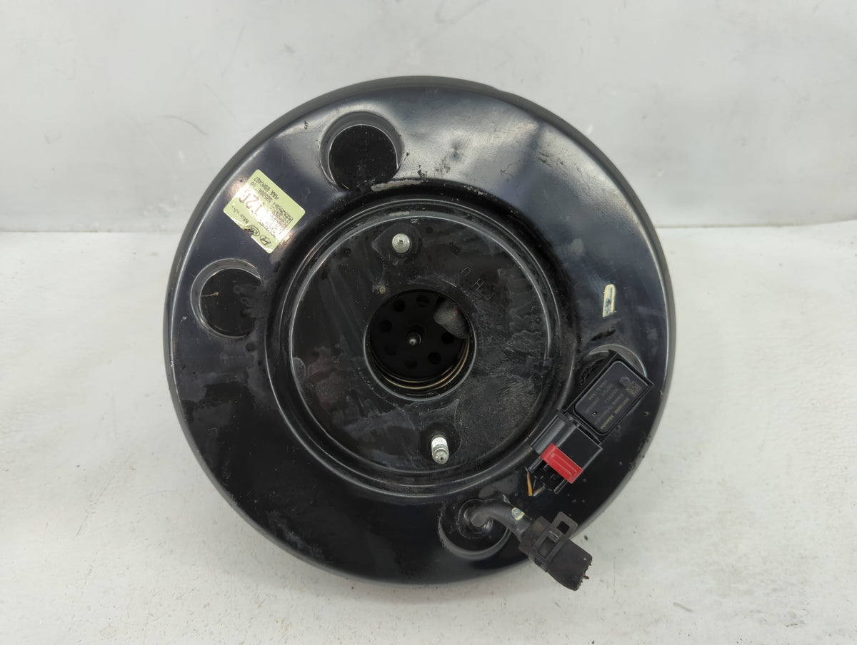 2020-2021 Kia Soul Power Brake Booster Oem 1382888 - Oemusedautoparts1.com