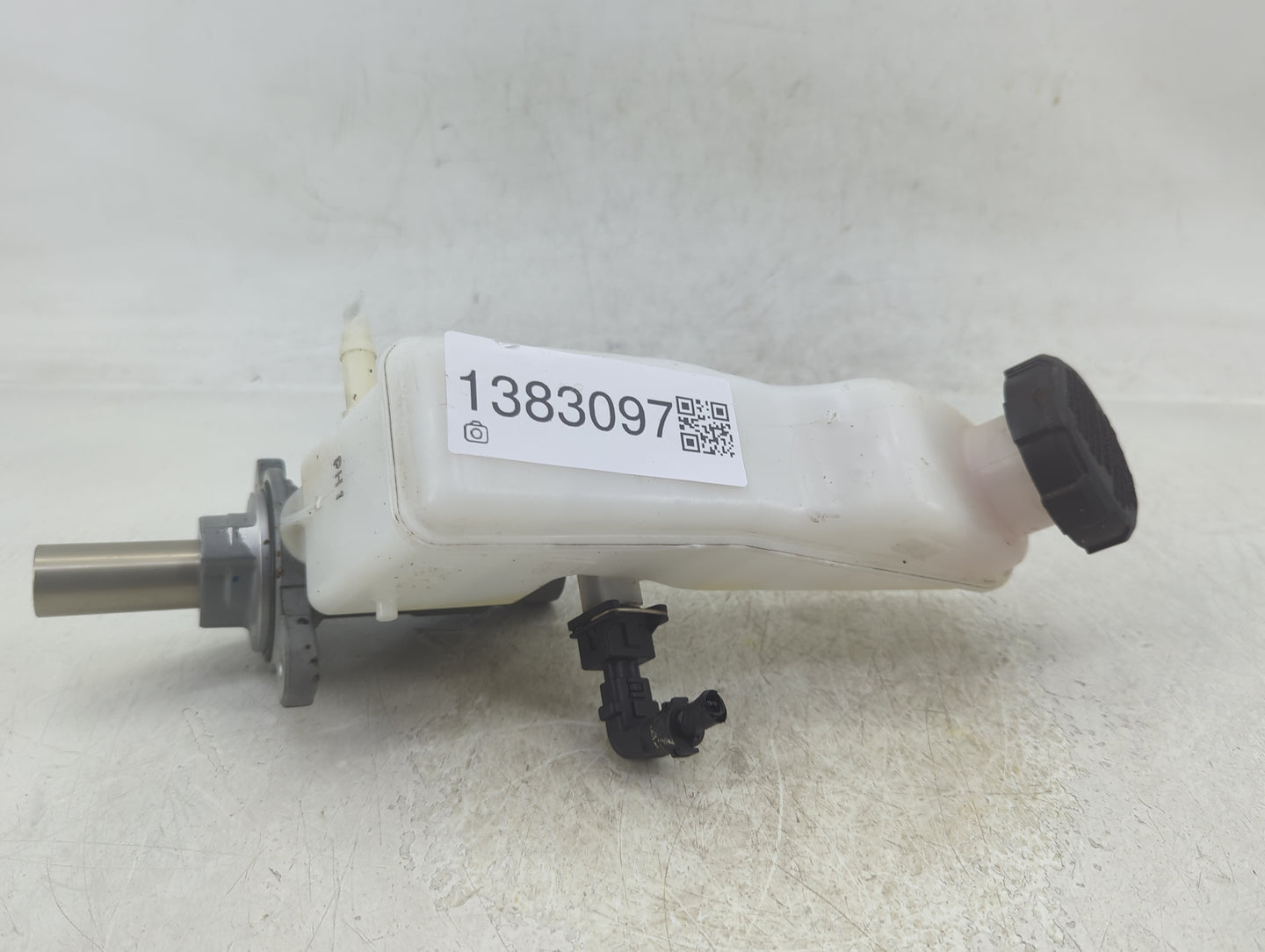 2020-2021 Kia Soul Brake Master Cylinder 1383097 - Oemusedautoparts1.com