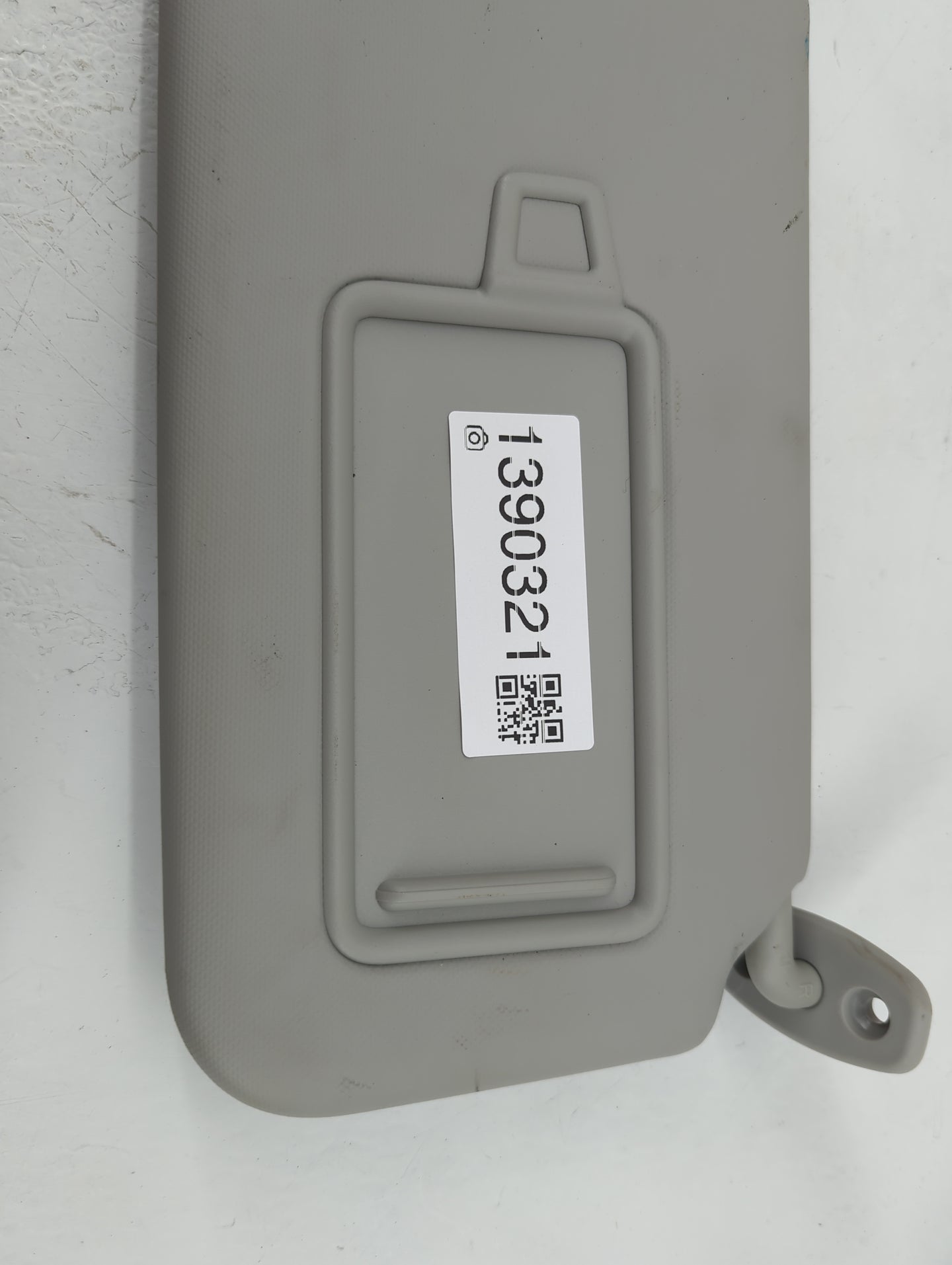 2020-2021 Kia Soul Sun Visor Shade Replacement Passenger Right Mirror Fits Fits 2020 2021 OEM Used Auto Parts - Oemusedautop