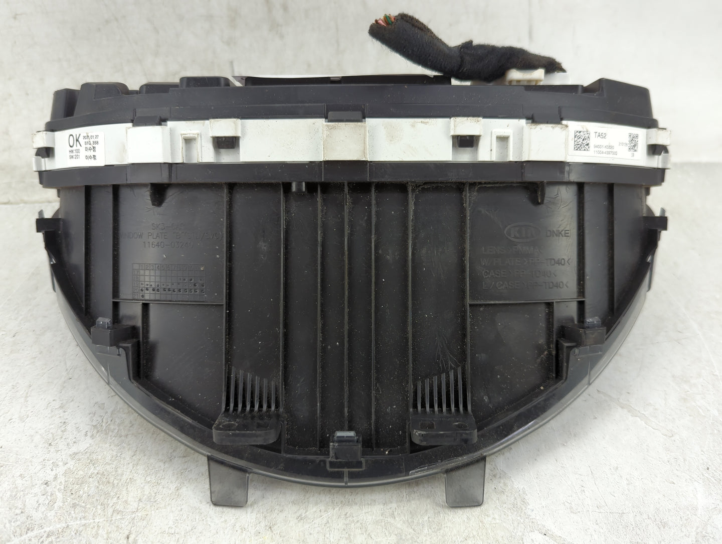 2021 Kia Soul Instrument Cluster Speedometer Gauges P/N:94001-K0520 11004-439700Q Fits OEM Used Auto Parts - Oemusedautopart