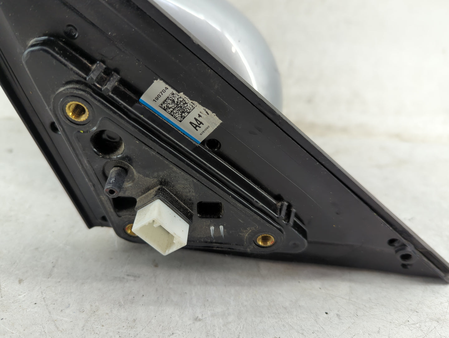 2020-2021 Kia Soul Driver Side View Mirror - Left Door Mirror OEM Used - Oemusedautoparts1.com