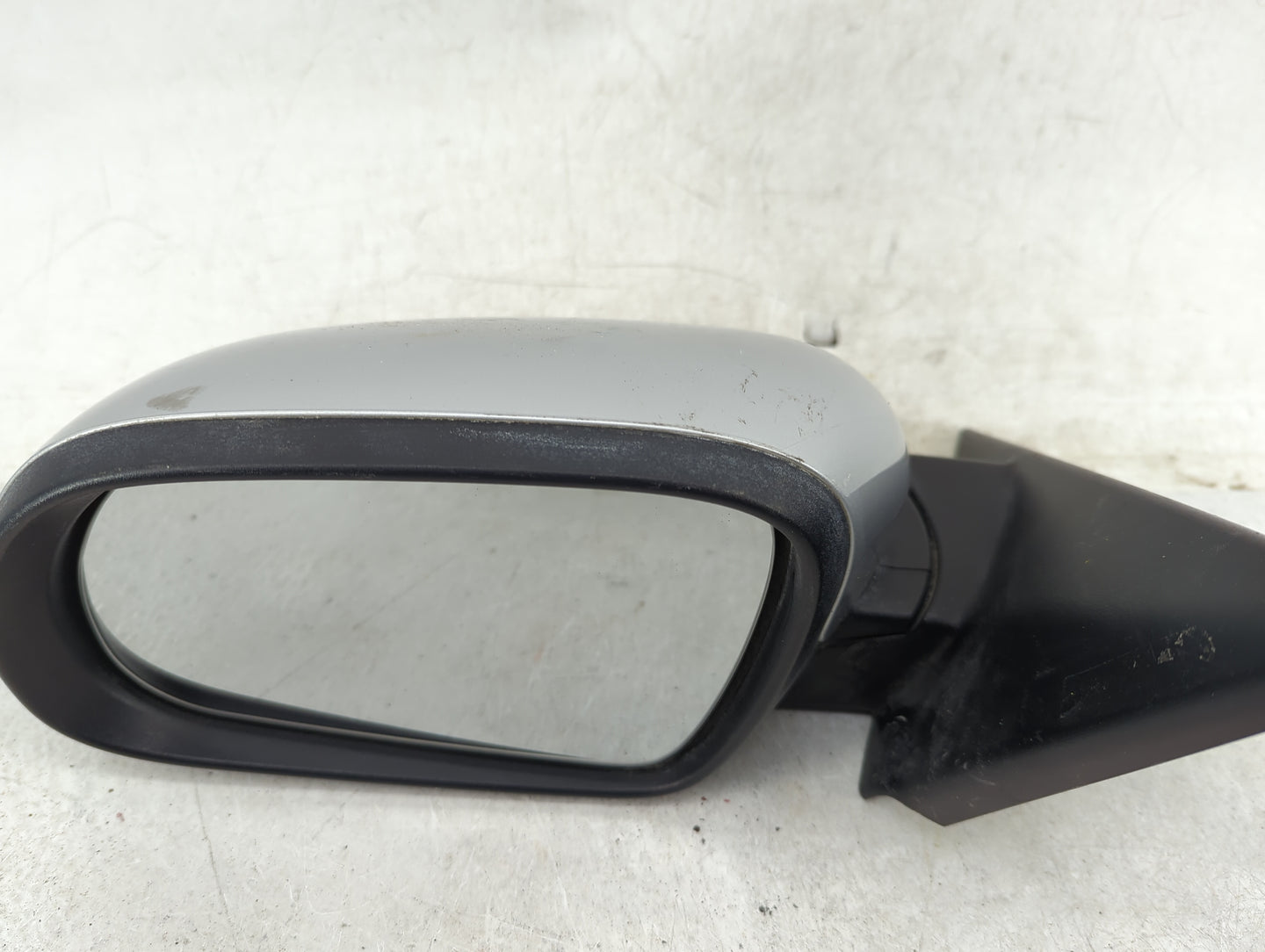 2020-2021 Kia Soul Driver Side View Mirror - Left Door Mirror OEM Used - Oemusedautoparts1.com