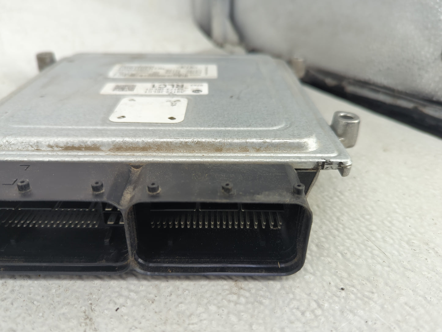2020-2021 Kia Soul PCM Engine Control Computer ECU ECM PCU OEM P/N:39172-2ELC1 39173-2ELC1 Fits Fits 2020 2021 OEM Used Auto