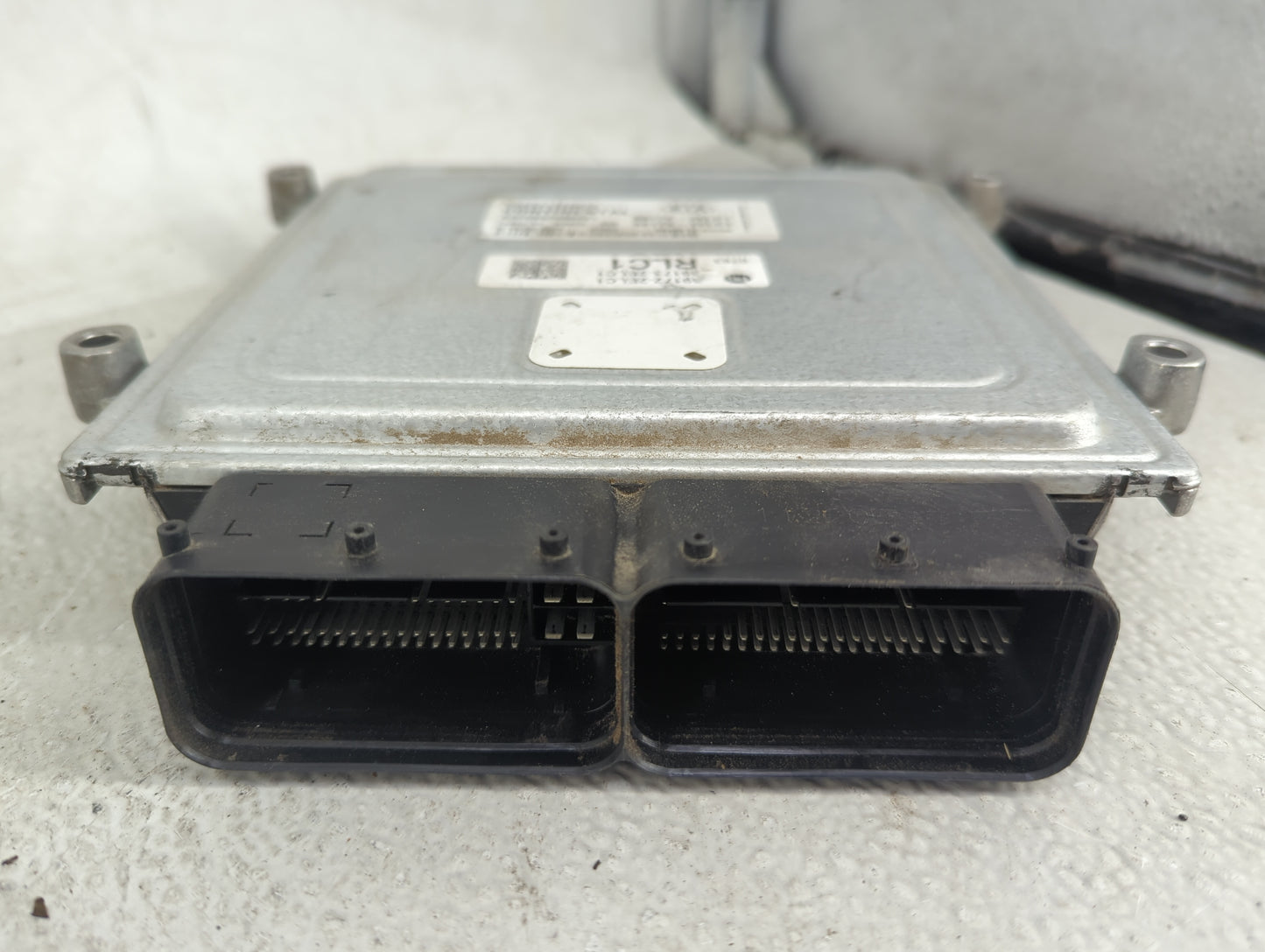 2020-2021 Kia Soul PCM Engine Control Computer ECU ECM PCU OEM P/N:39172-2ELC1 39173-2ELC1 Fits Fits 2020 2021 OEM Used Auto