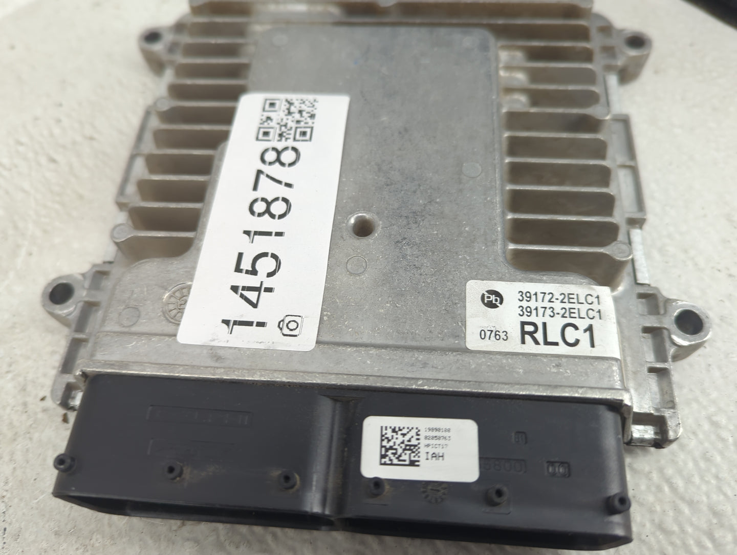 2020-2021 Kia Soul PCM Engine Control Computer ECU ECM PCU OEM P/N:39172-2ELC1 39173-2ELC1 Fits Fits 2020 2021 OEM Used Auto
